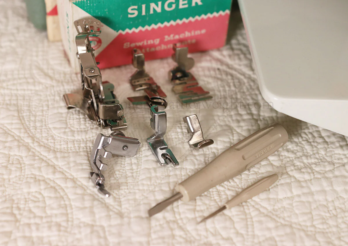 Singer Featherweight 221 Sewing Machine, WHITE FA095*** - Image 21