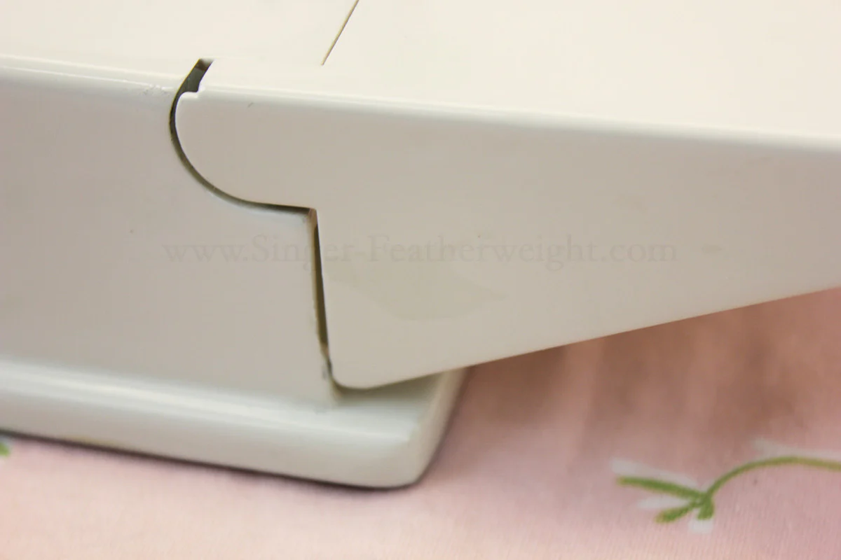 Singer Featherweight 221 Sewing Machine, WHITE FA128*** - Image 11