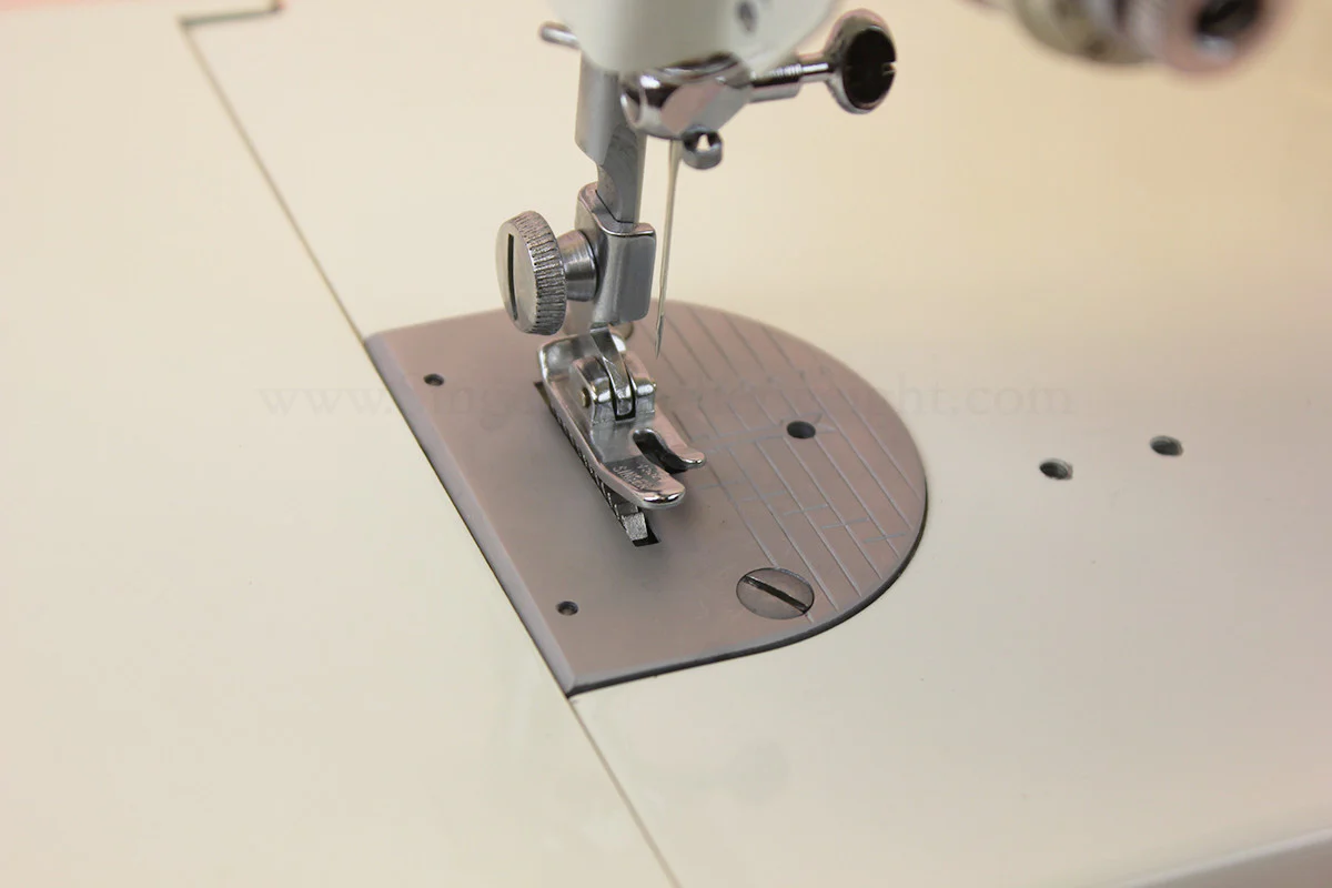 Singer Featherweight 221 Sewing Machine, WHITE FA128*** - Image 14