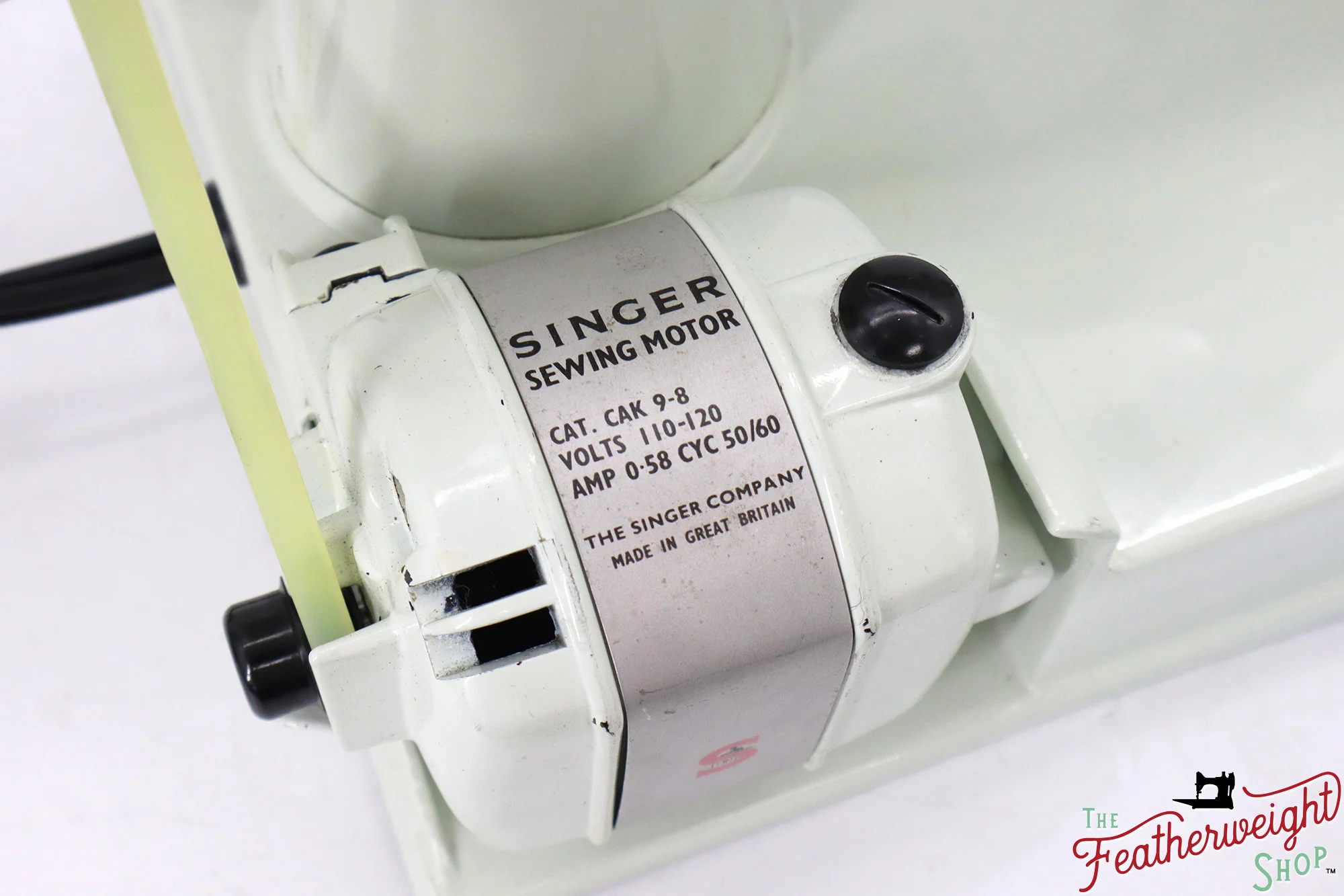 Singer Featherweight 221 Sewing Machine, WHITE - FA201*** - Image 16