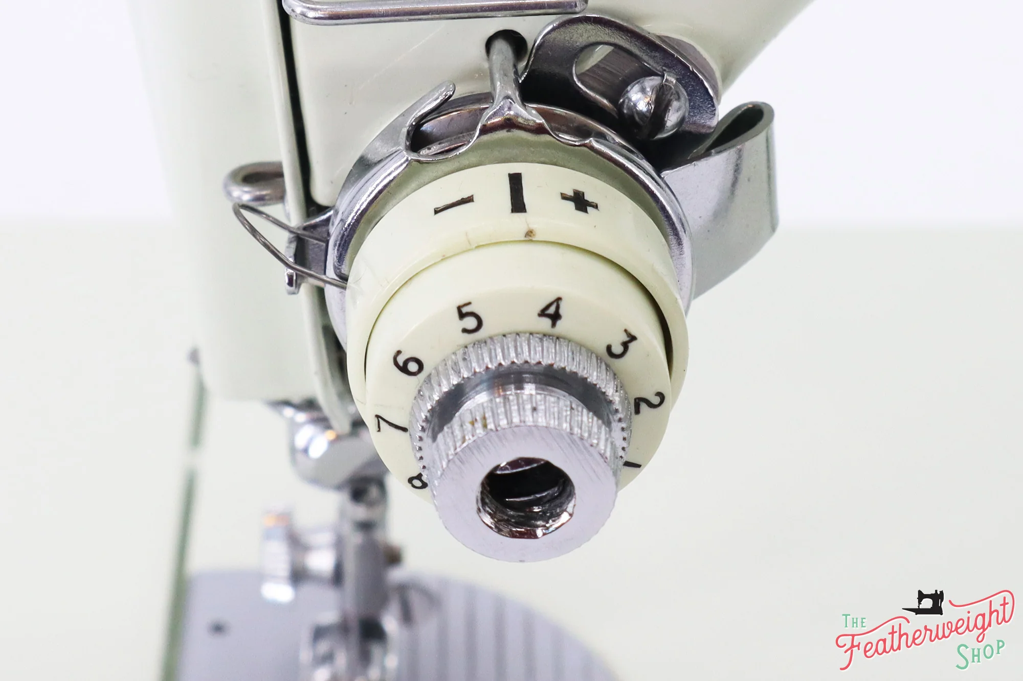Singer Featherweight 221 Sewing Machine, WHITE FA227*** - Image 12