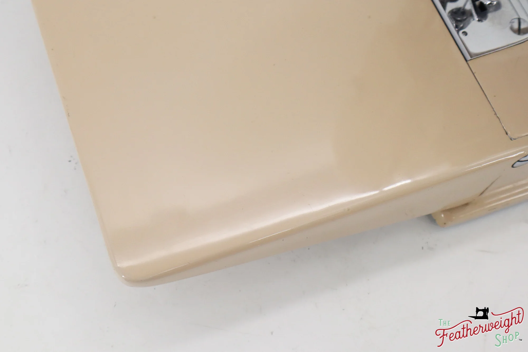 Singer Featherweight 221J Sewing Machine, Tan - JE1525** - Image 7