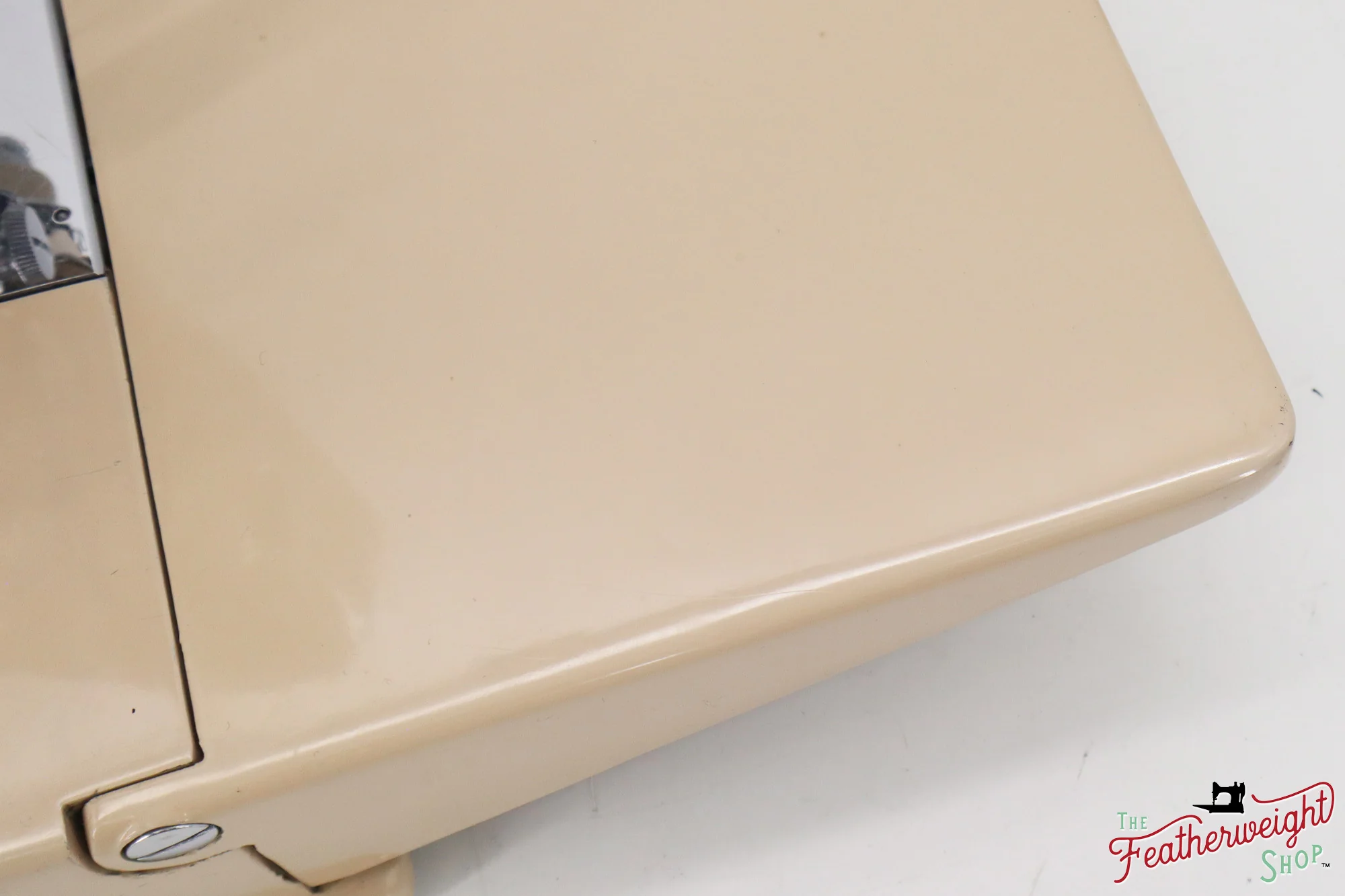 Singer Featherweight 221J Sewing Machine, Tan - JE1525** - Image 8
