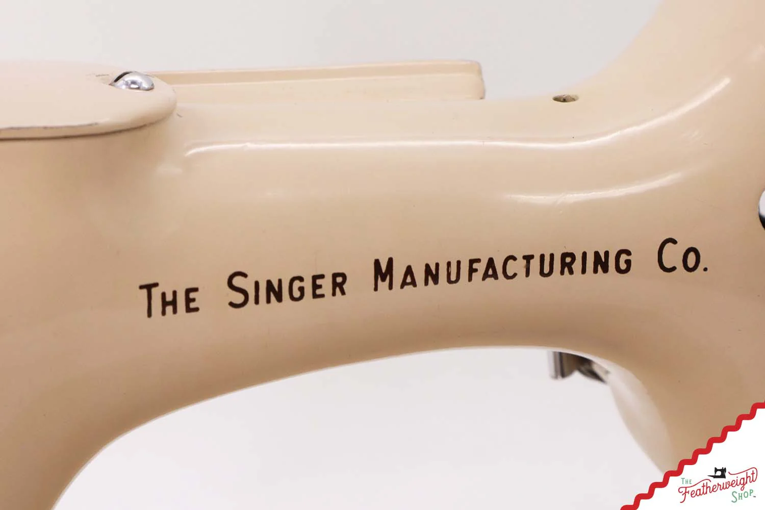 Singer Featherweight 221J Sewing Machine, Tan - JE161*** - Image 11