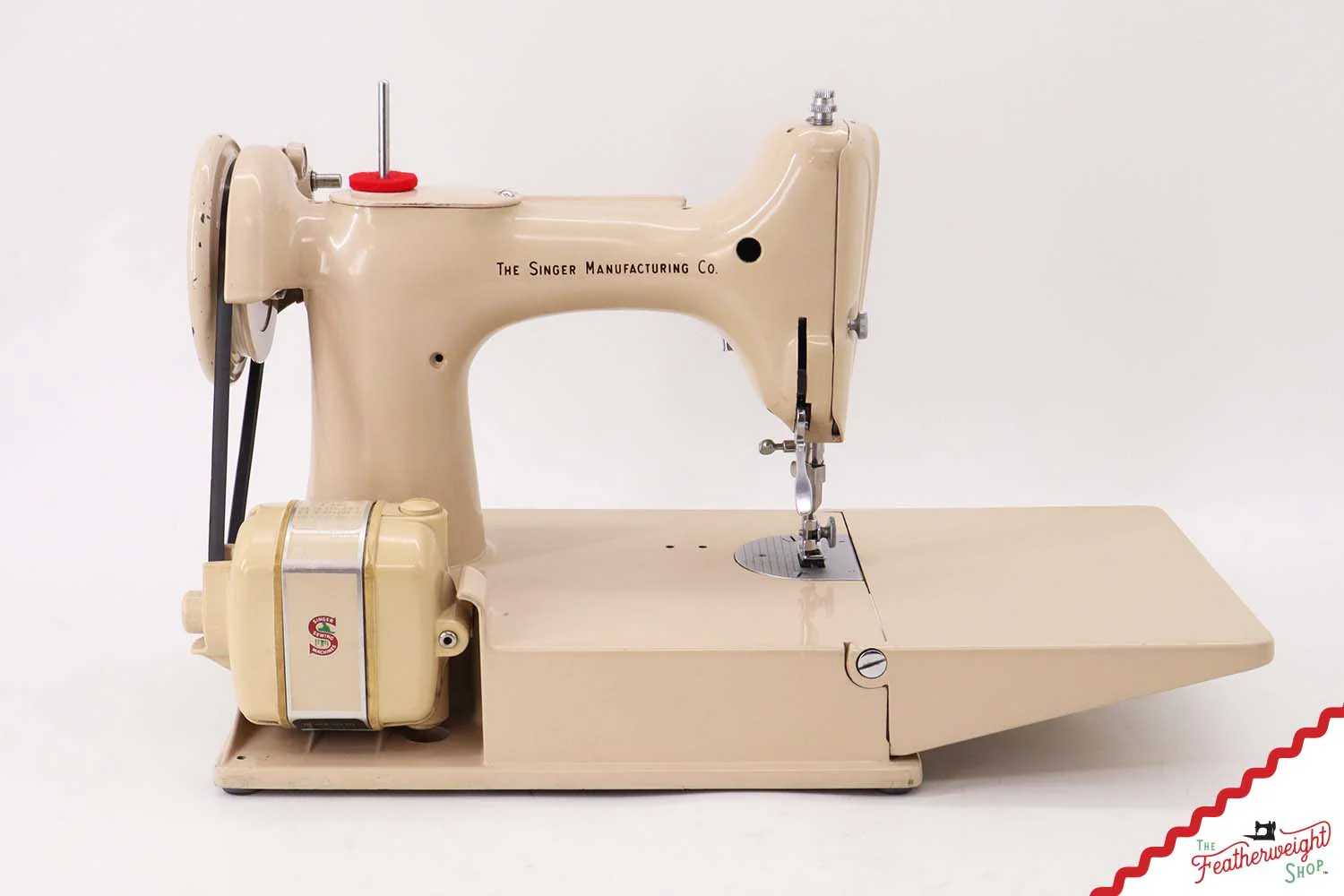 Singer Featherweight 221J Sewing Machine, Tan - JE161*** - Image 6