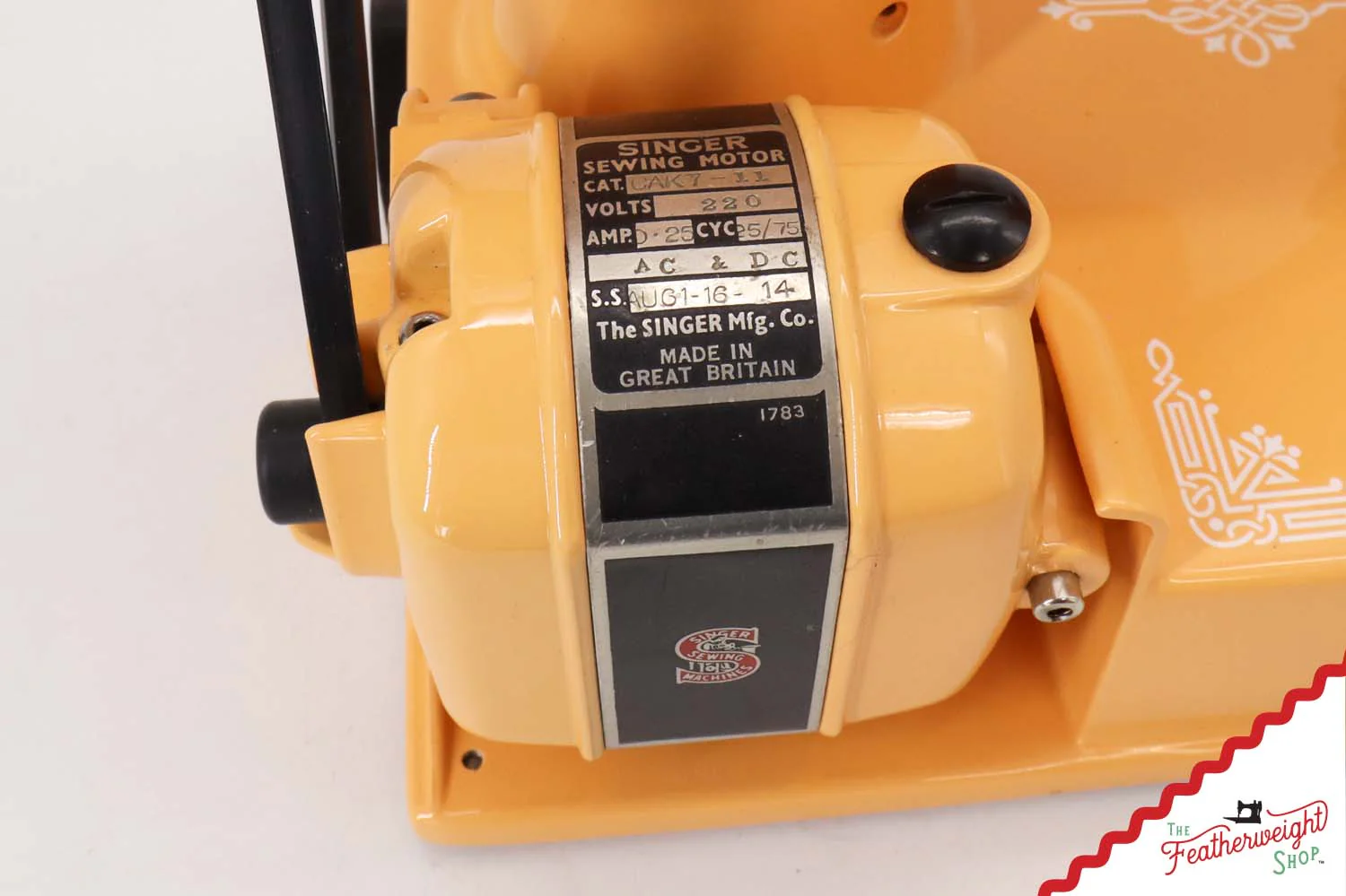 Singer Featherweight 221K, Centennial - EG353*** - Fully Restored in Dreamsicle - Image 16