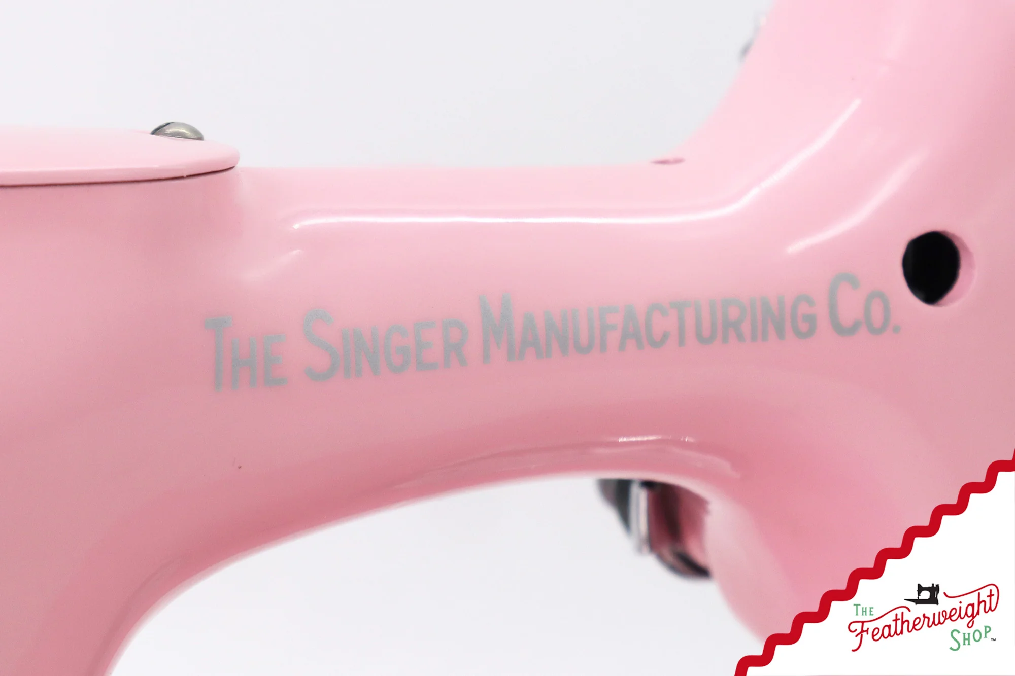 Singer Featherweight 221K - EE4528** - Fully Restored in Pink Frosting - Image 12
