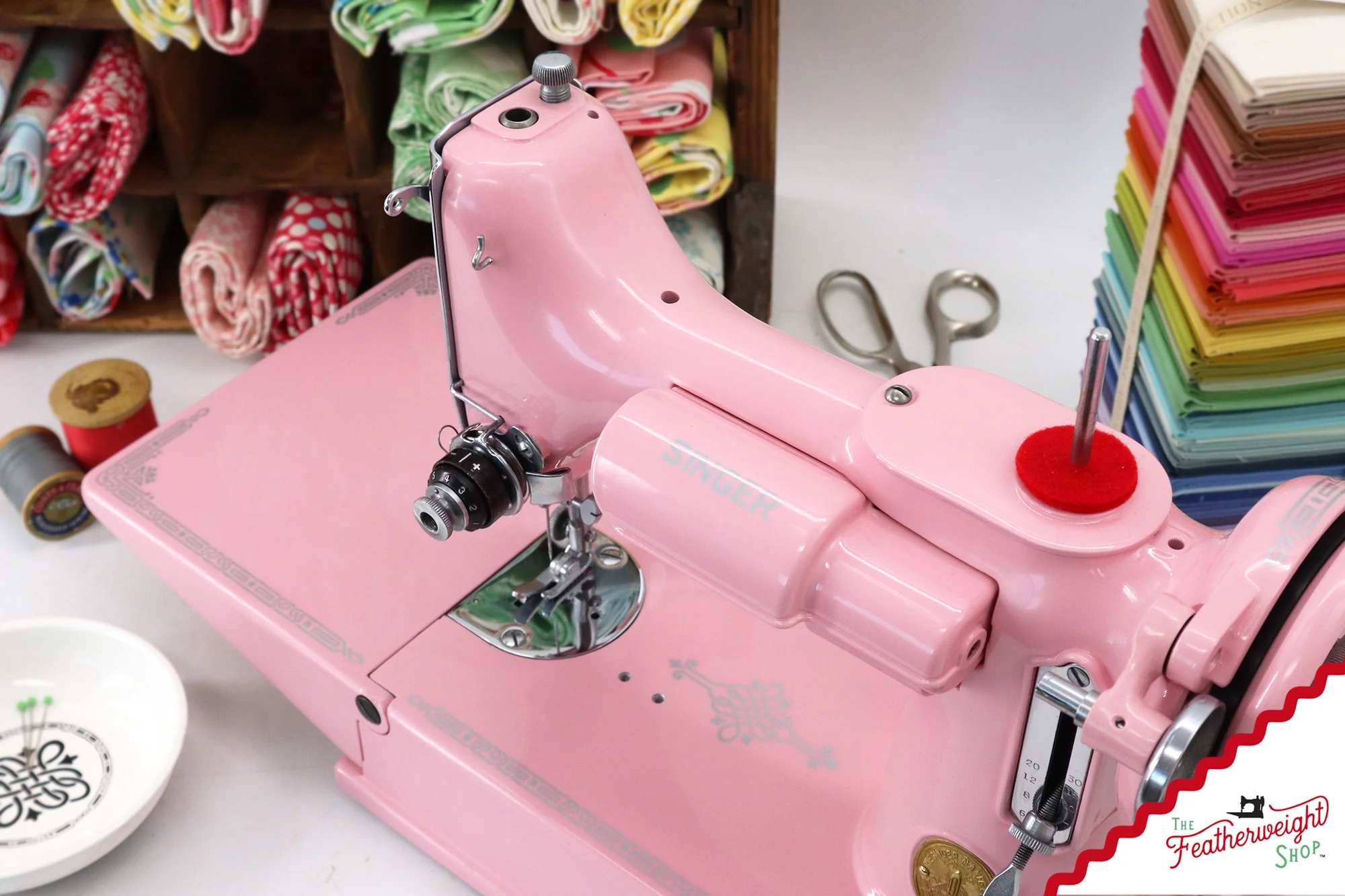 Singer Featherweight 221K - EE4528** - Fully Restored in Pink Frosting - Image 13