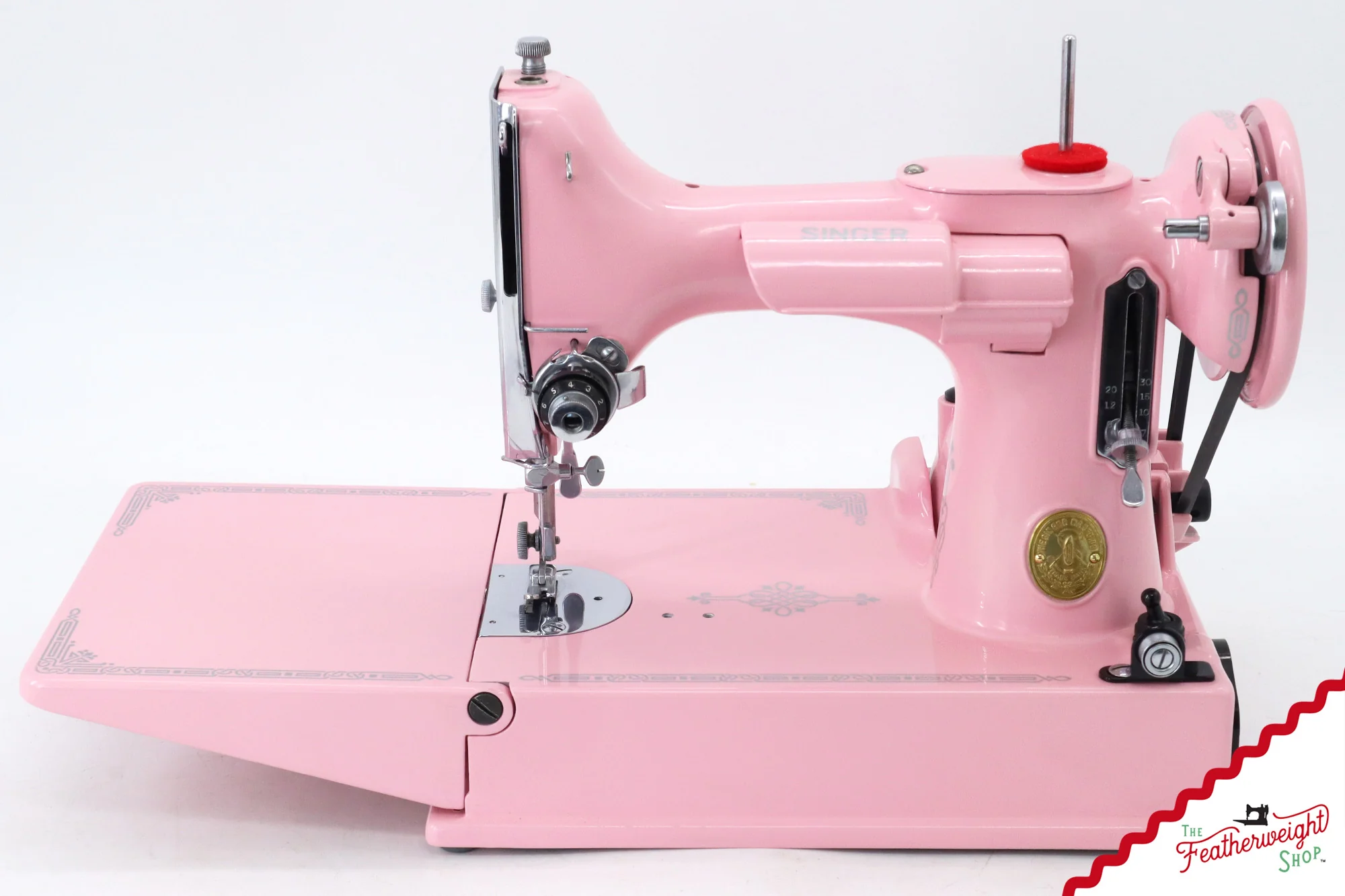 Singer Featherweight 221K - EE4528** - Fully Restored in Pink Frosting - Image 4