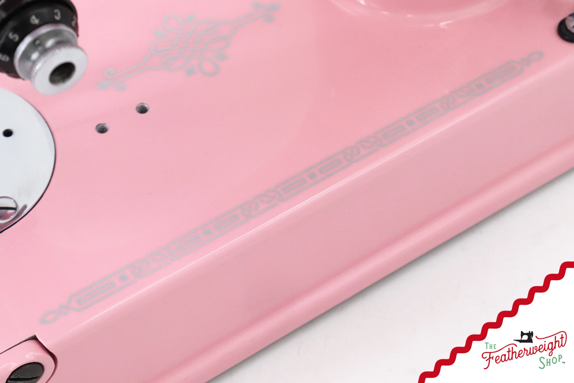 Singer Featherweight 221K - EE4528** - Fully Restored in Pink Frosting - Image 8