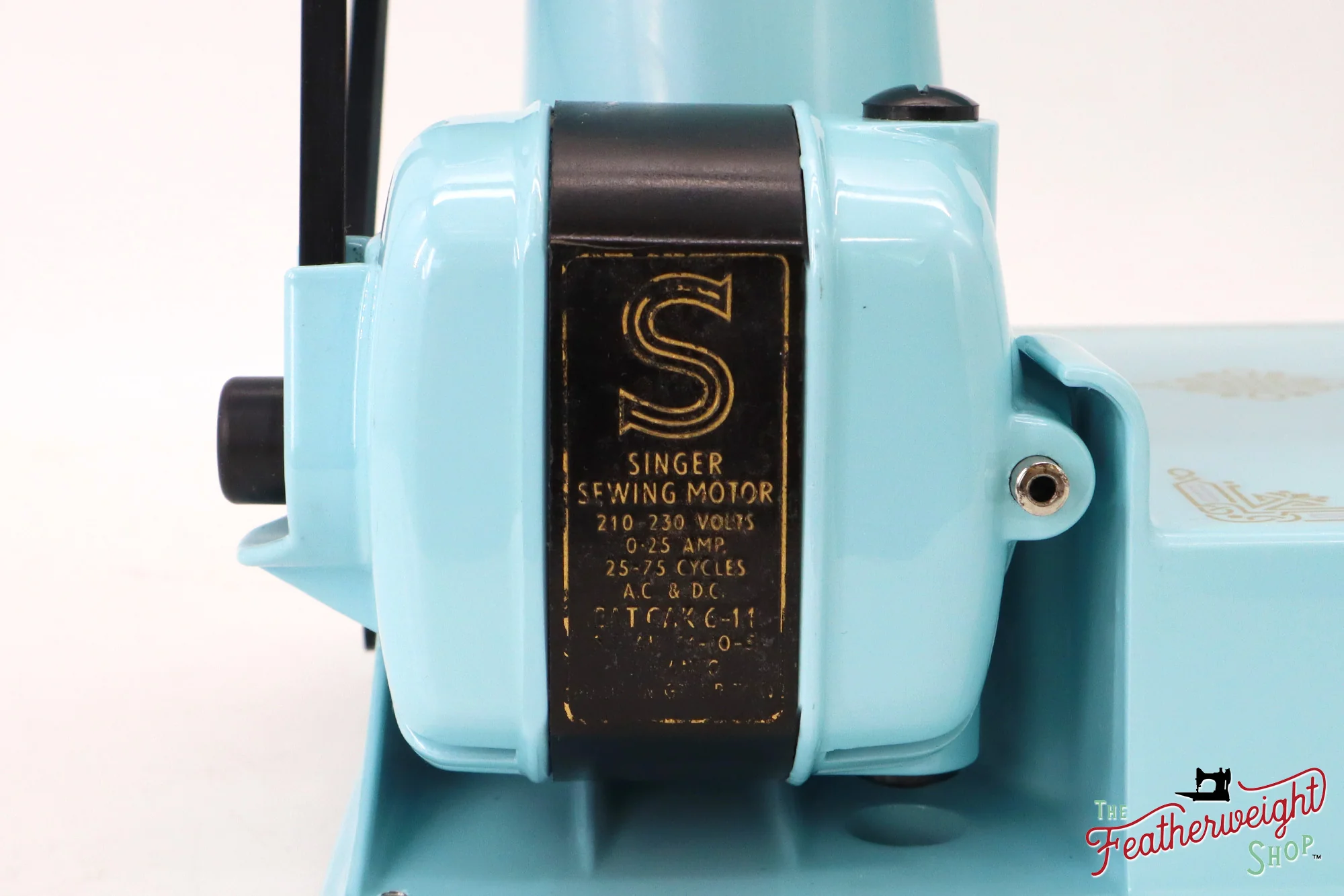 Singer Featherweight 221K - EF562*** - Fully Restored in Snowflake Blue - Image 9