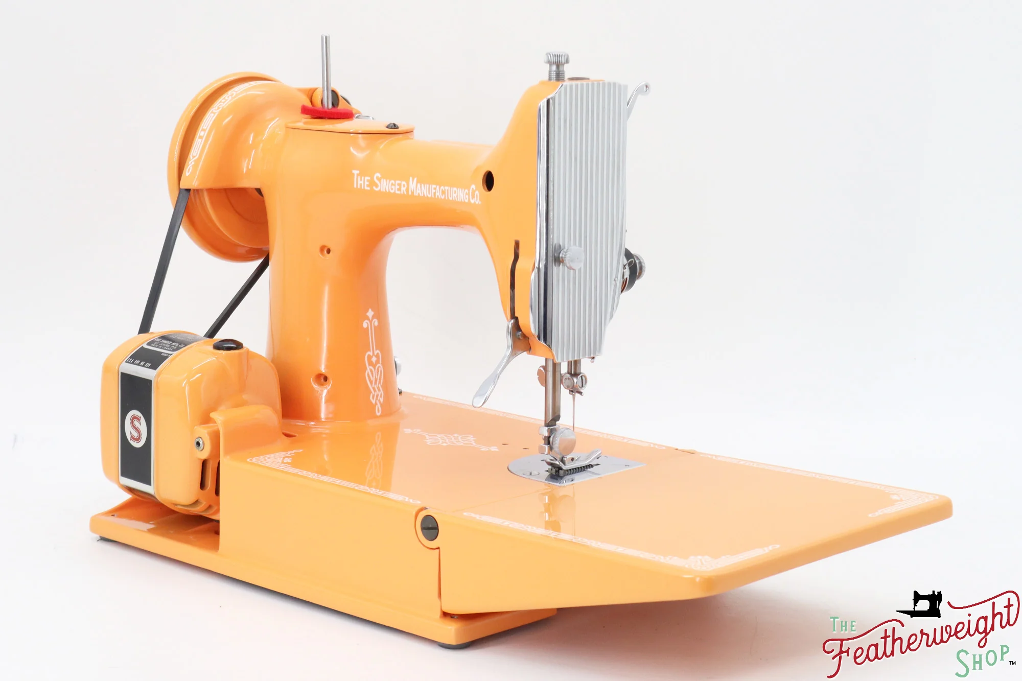 Singer Featherweight 221K Centennial, EF9121** - Fully Restored in Happy Papaya - Image 5