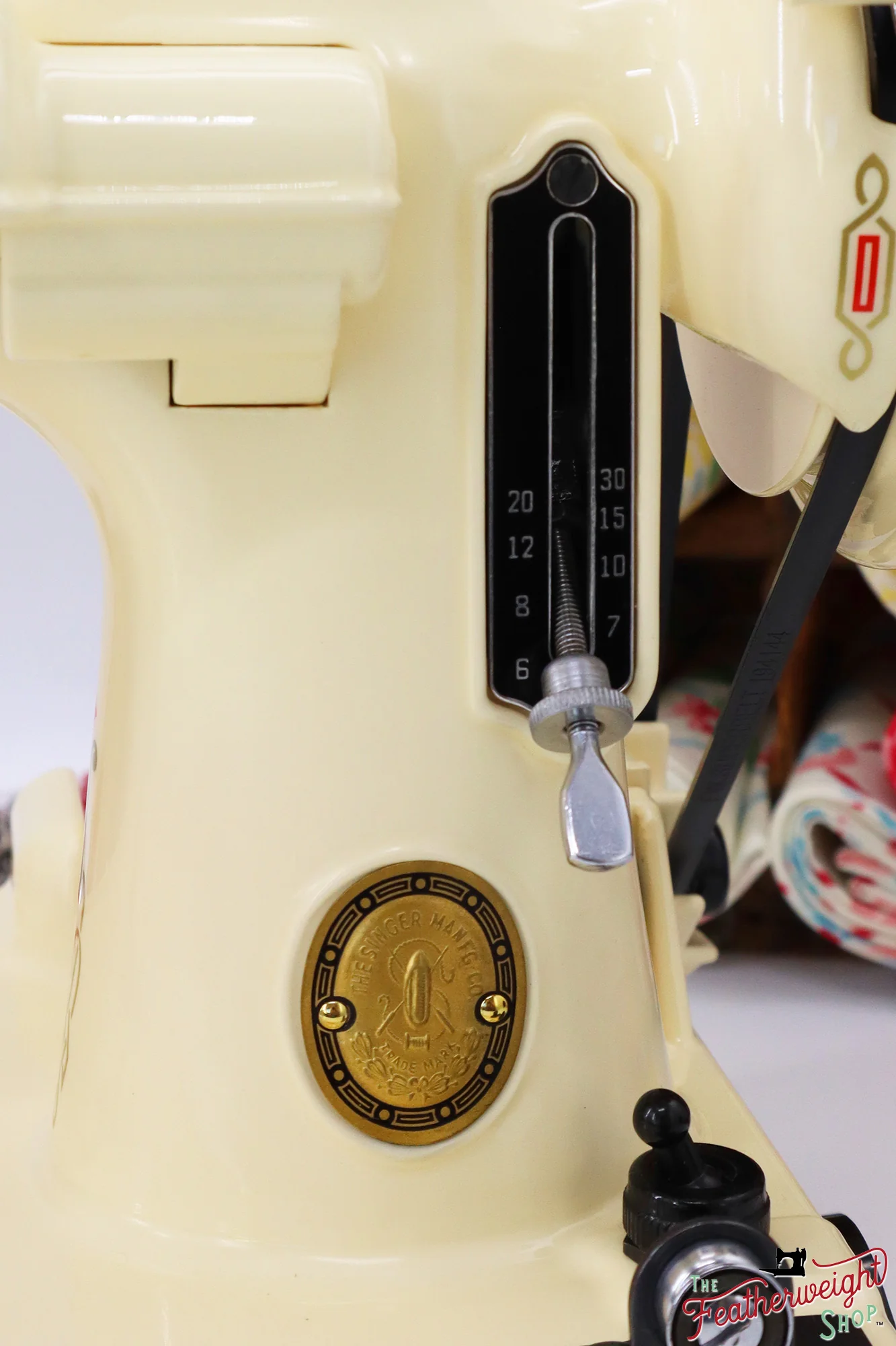 Singer Featherweight 221K, EH890*** - Fully Restored in Sugar Cookie - Image 13