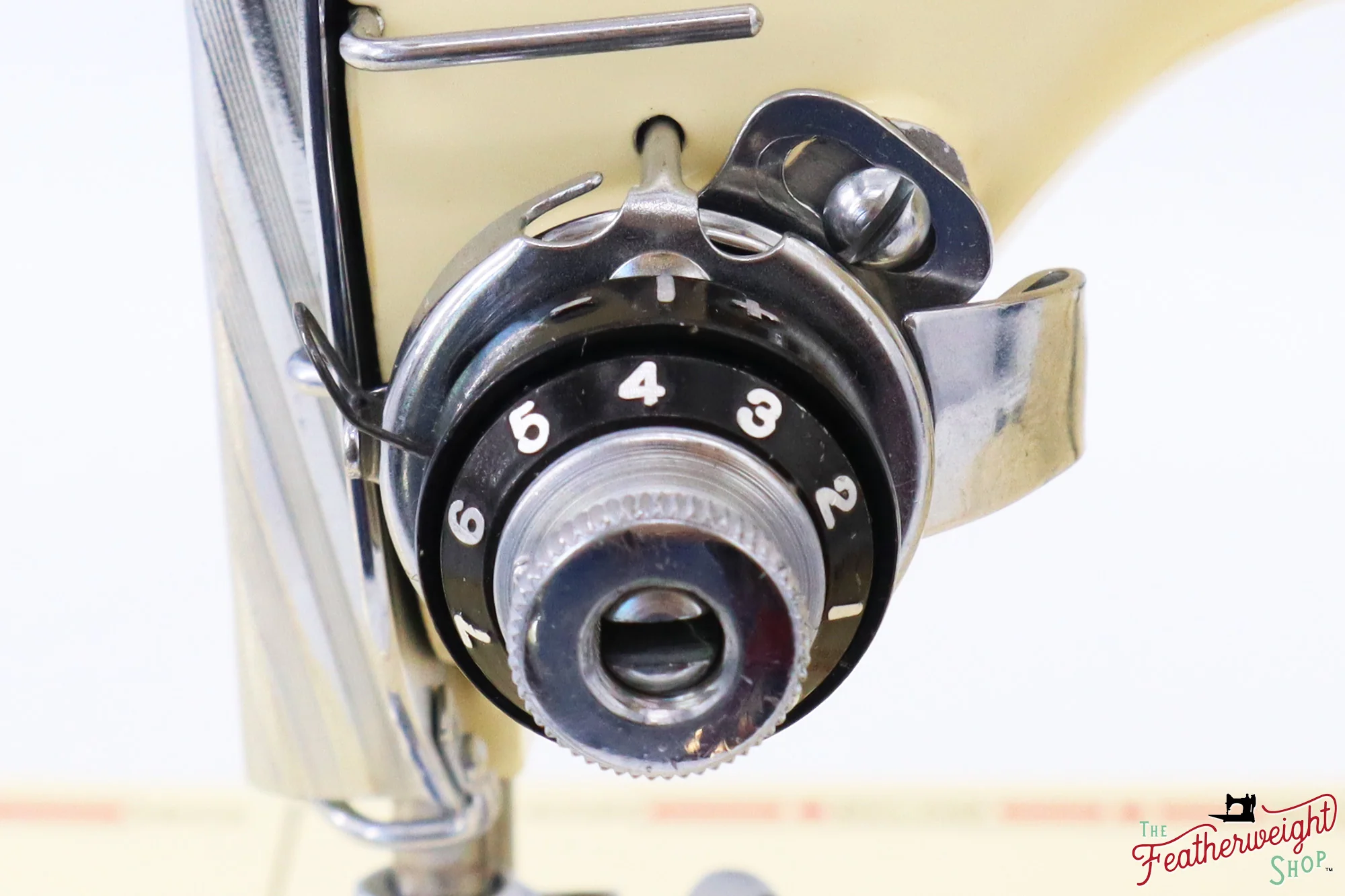 Singer Featherweight 221K, EH890*** - Fully Restored in Sugar Cookie - Image 14