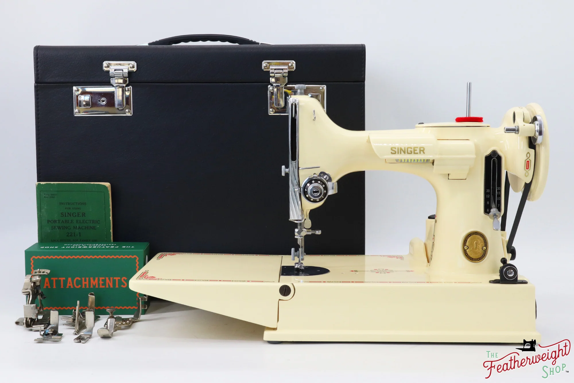 Singer Featherweight 221K, EH890*** - Fully Restored in Sugar Cookie - Image 2