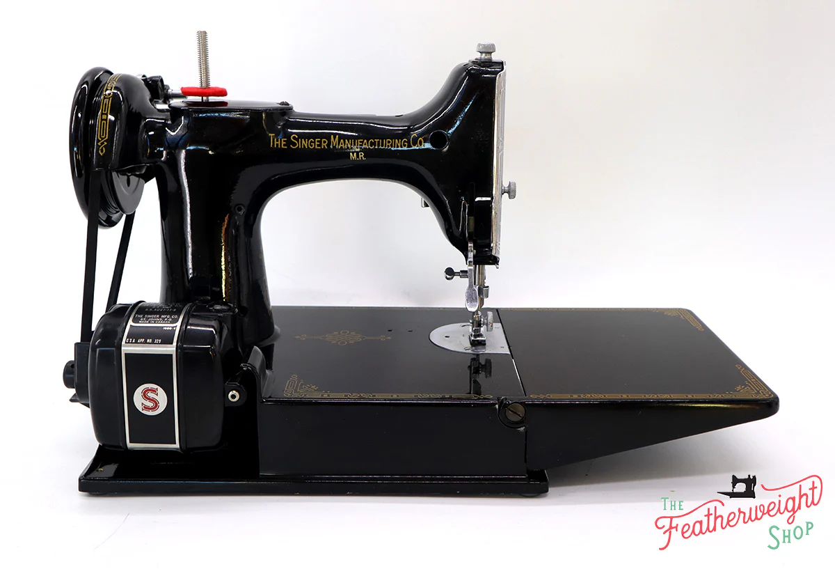 Singer Featherweight 221K, Rare MR - EF565*** Original Receipt! - Image 10