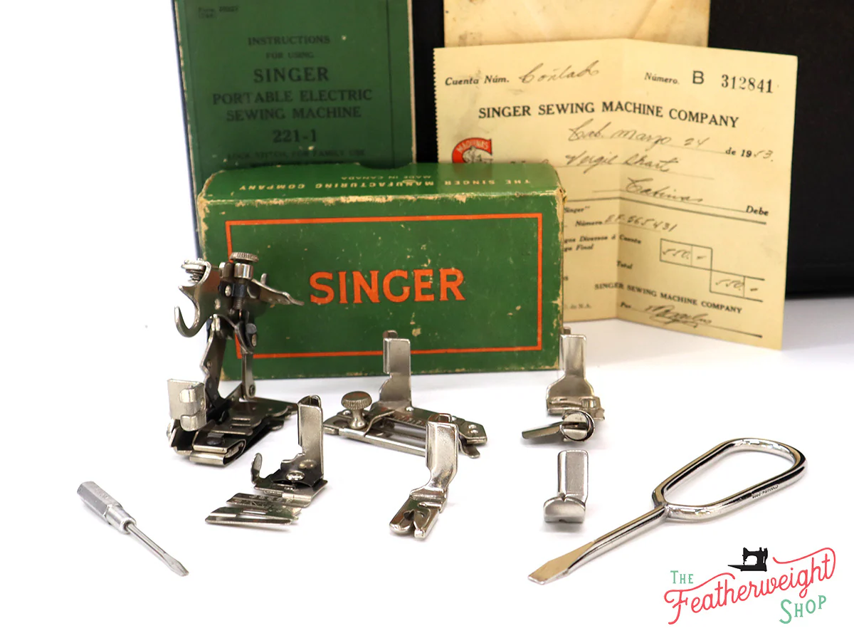 Singer Featherweight 221K, Rare MR - EF565*** Original Receipt! - Image 22