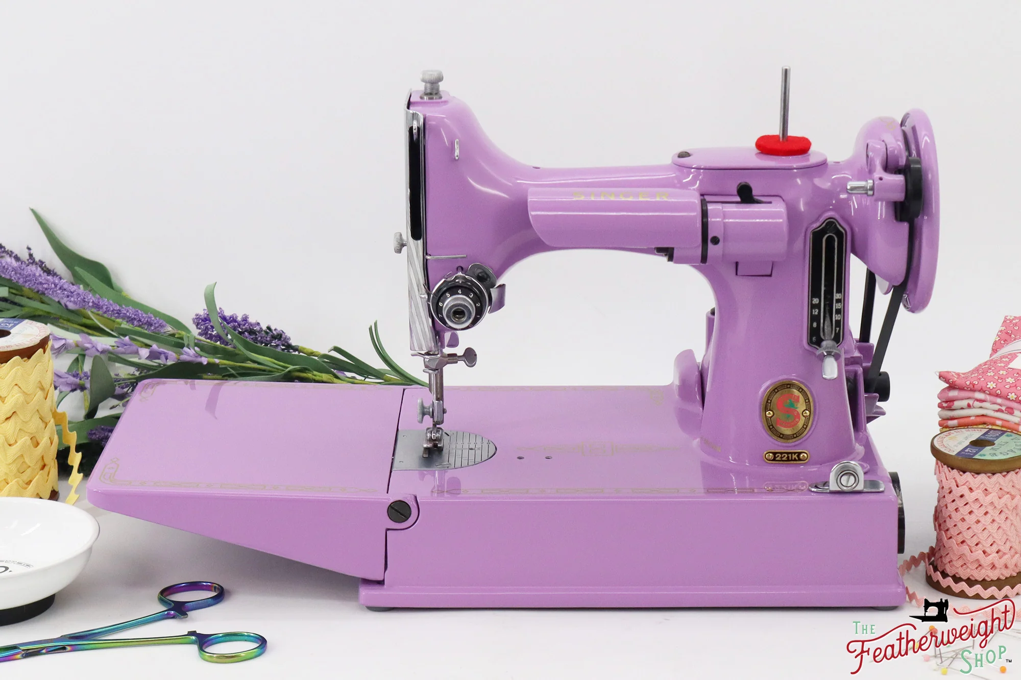 Singer Featherweight 221K, Red 'S', ES2430** - Fully Restored in Lilac - Image 3