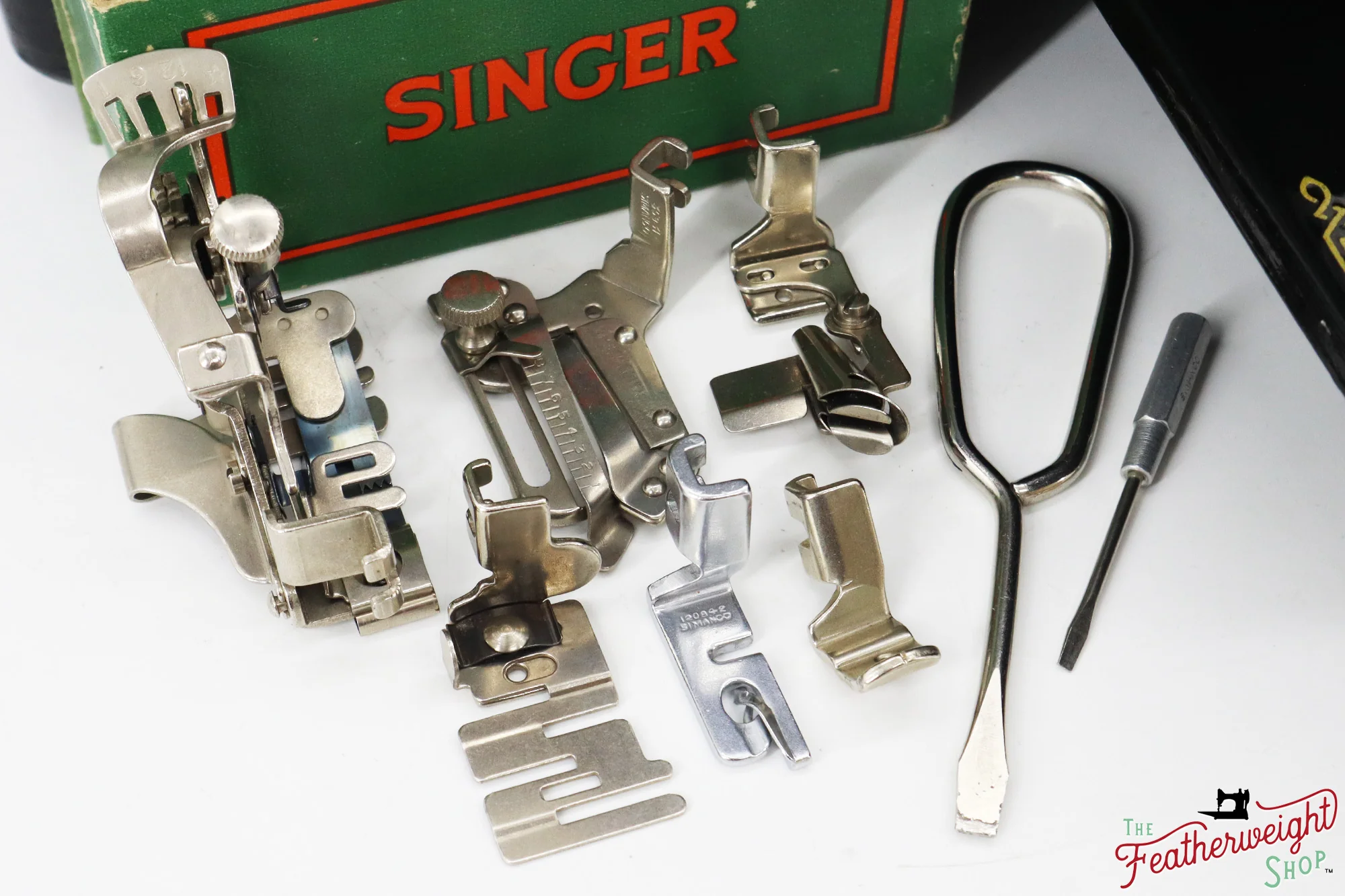 Singer Featherweight 221K Sewing Machine, 1948 - EE576*** - Image 17
