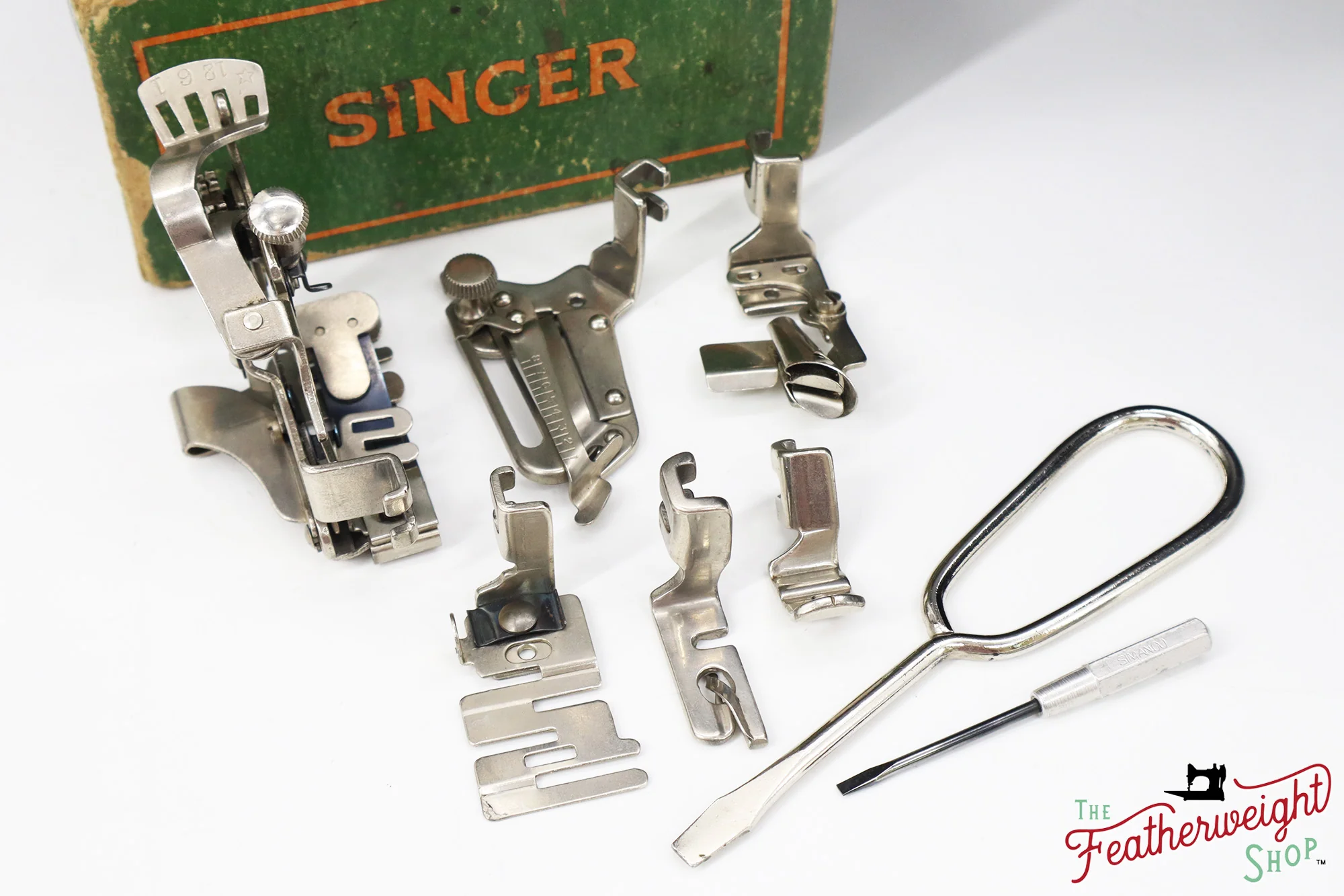 Singer Featherweight 221K Sewing Machine, 1948 - EE808*** - Image 16