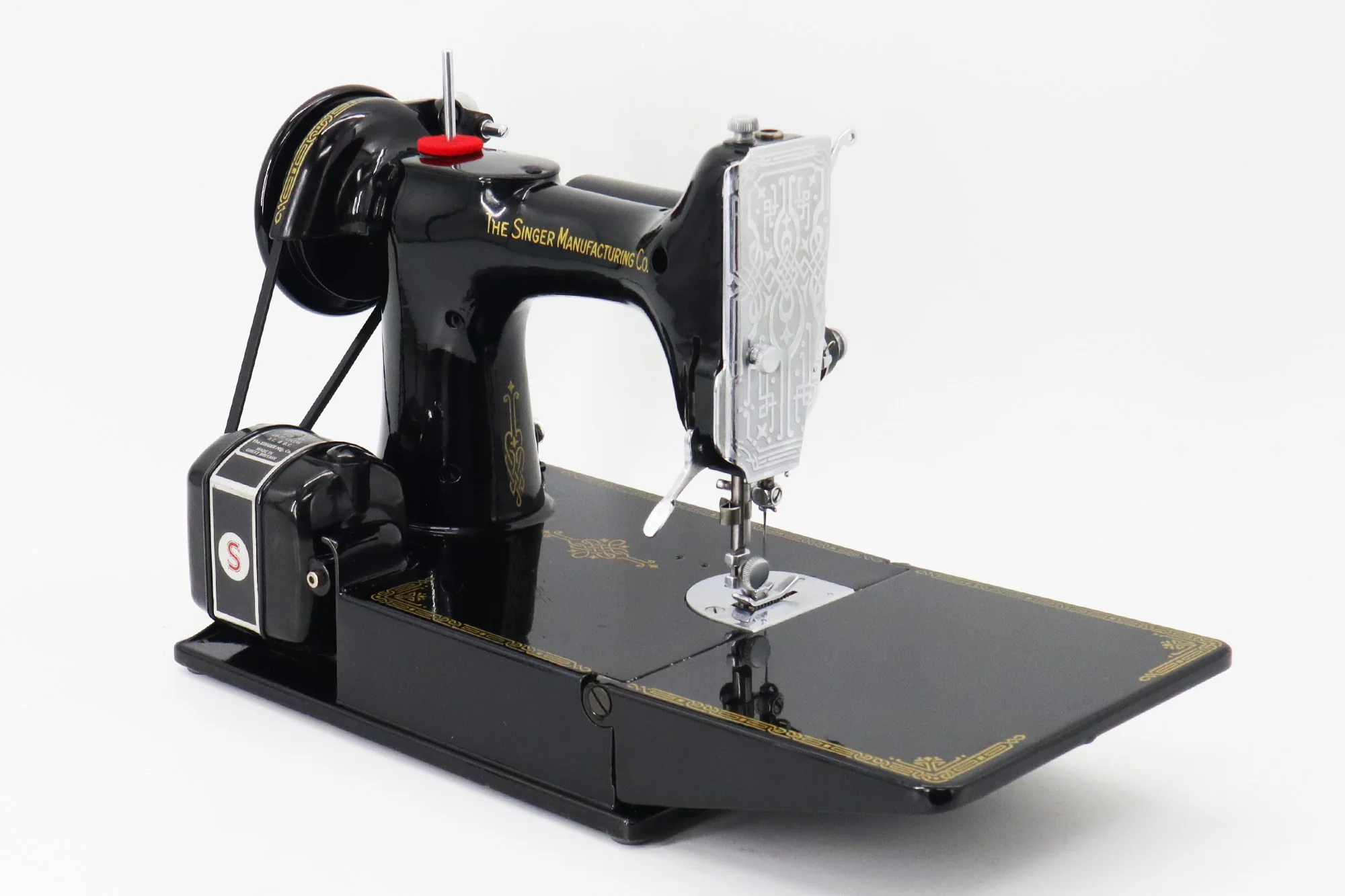 Singer Featherweight 221K Sewing Machine, 1949 - EF561*** - Image 6