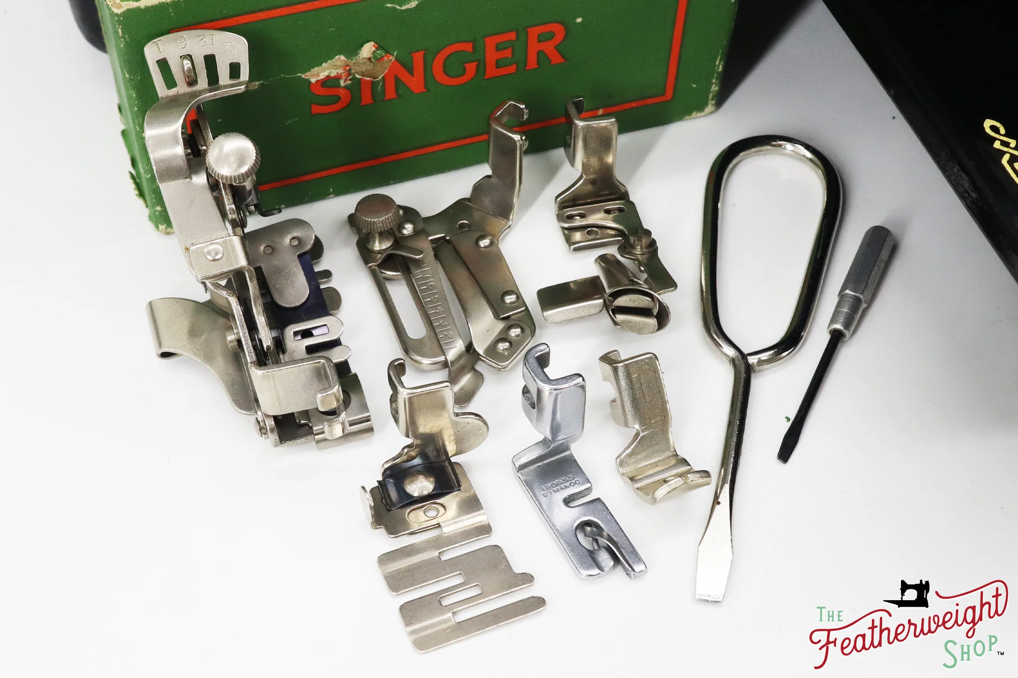 Singer Featherweight 221K Sewing Machine, 1951 - EG442*** - Image 17