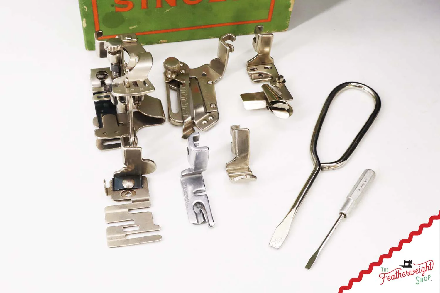 Singer Featherweight 221K Sewing Machine, 1952 - EH3714** - Image 16