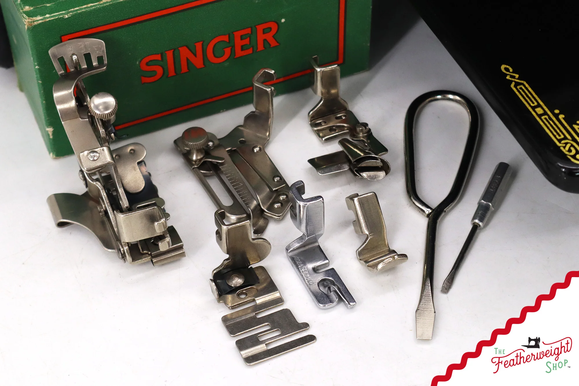 Singer Featherweight 221K Sewing Machine, 1952 - EH626*** - Image 17