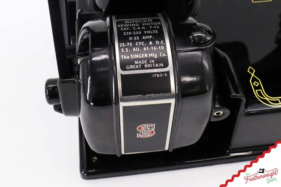 Singer Featherweight 221K Sewing Machine, 1955 - EK208** - Image 17