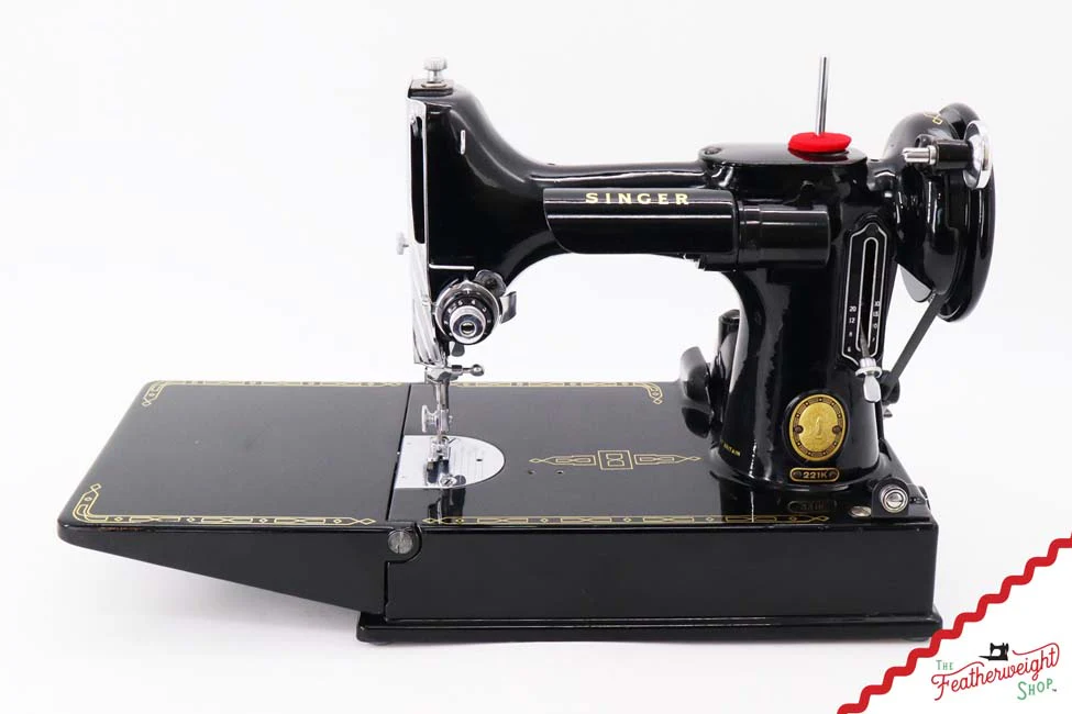 Singer Featherweight 221K Sewing Machine, 1955 - EK208** - Image 2