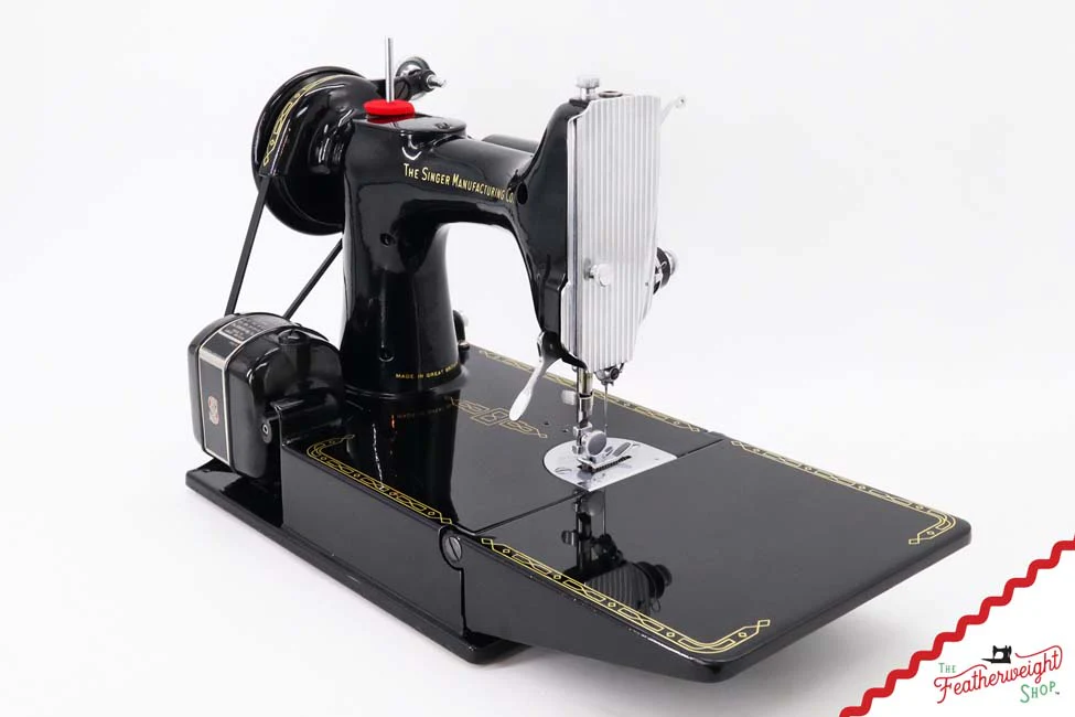 Singer Featherweight 221K Sewing Machine, 1955 - EK208** - Image 5