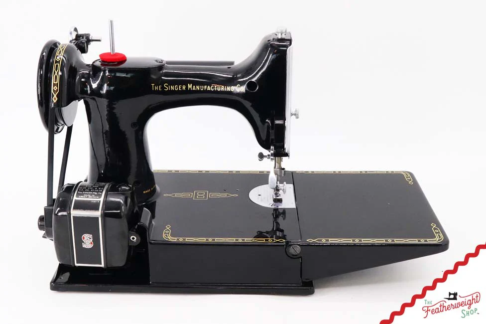 Singer Featherweight 221K Sewing Machine, 1955 - EK208** - Image 6