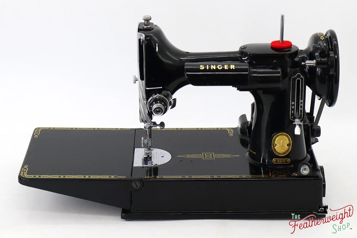 Singer Featherweight 221K Sewing Machine, 1956 - EL5383** - Image 2