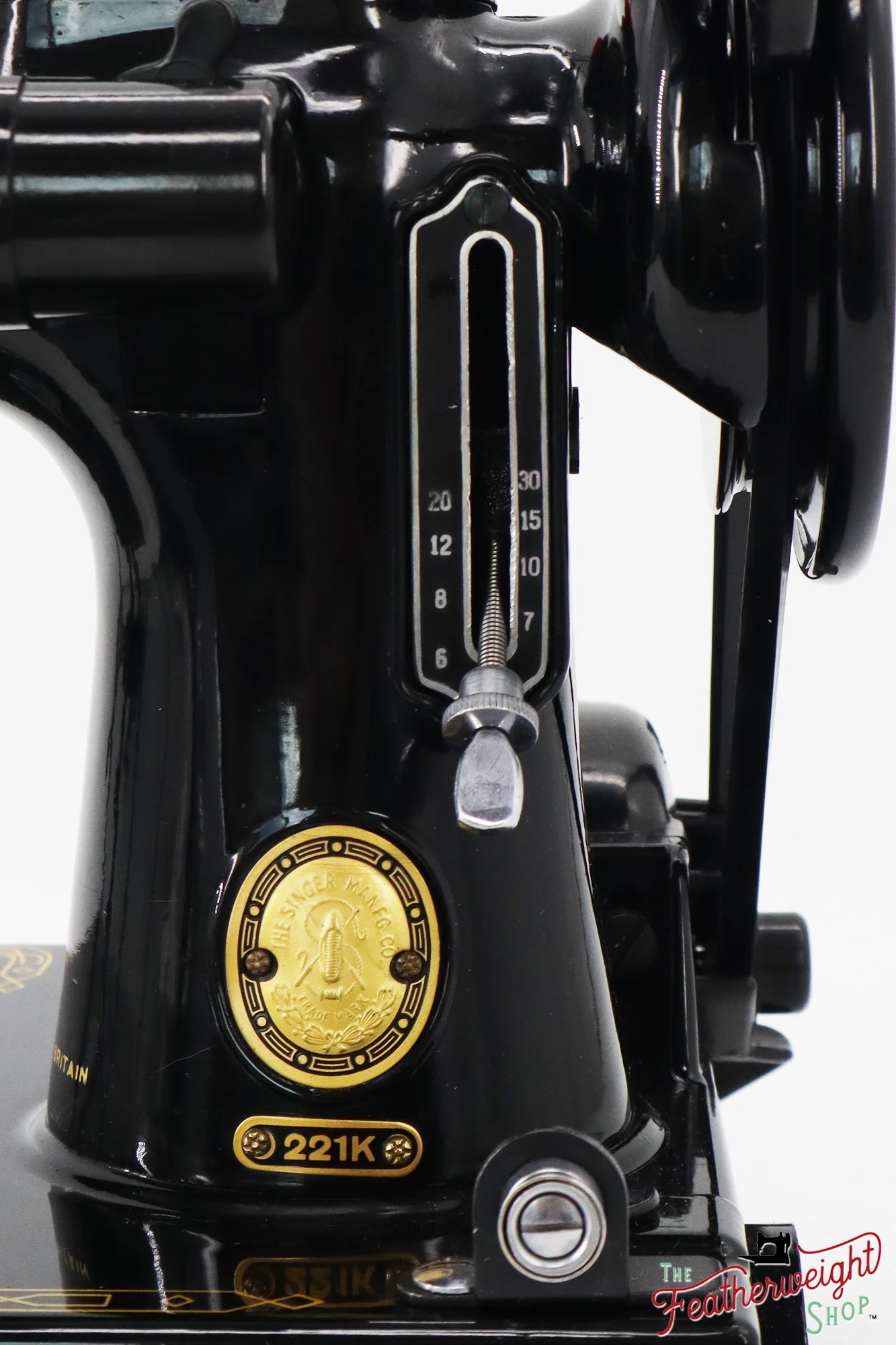 Singer Featherweight 221K Sewing Machine, 1957 - EM0166** - Image 15