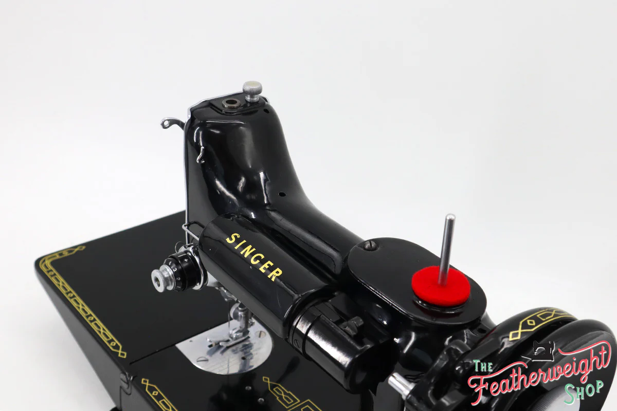 Singer Featherweight 221K Sewing Machine, 1957 - EM018*** - Image 15