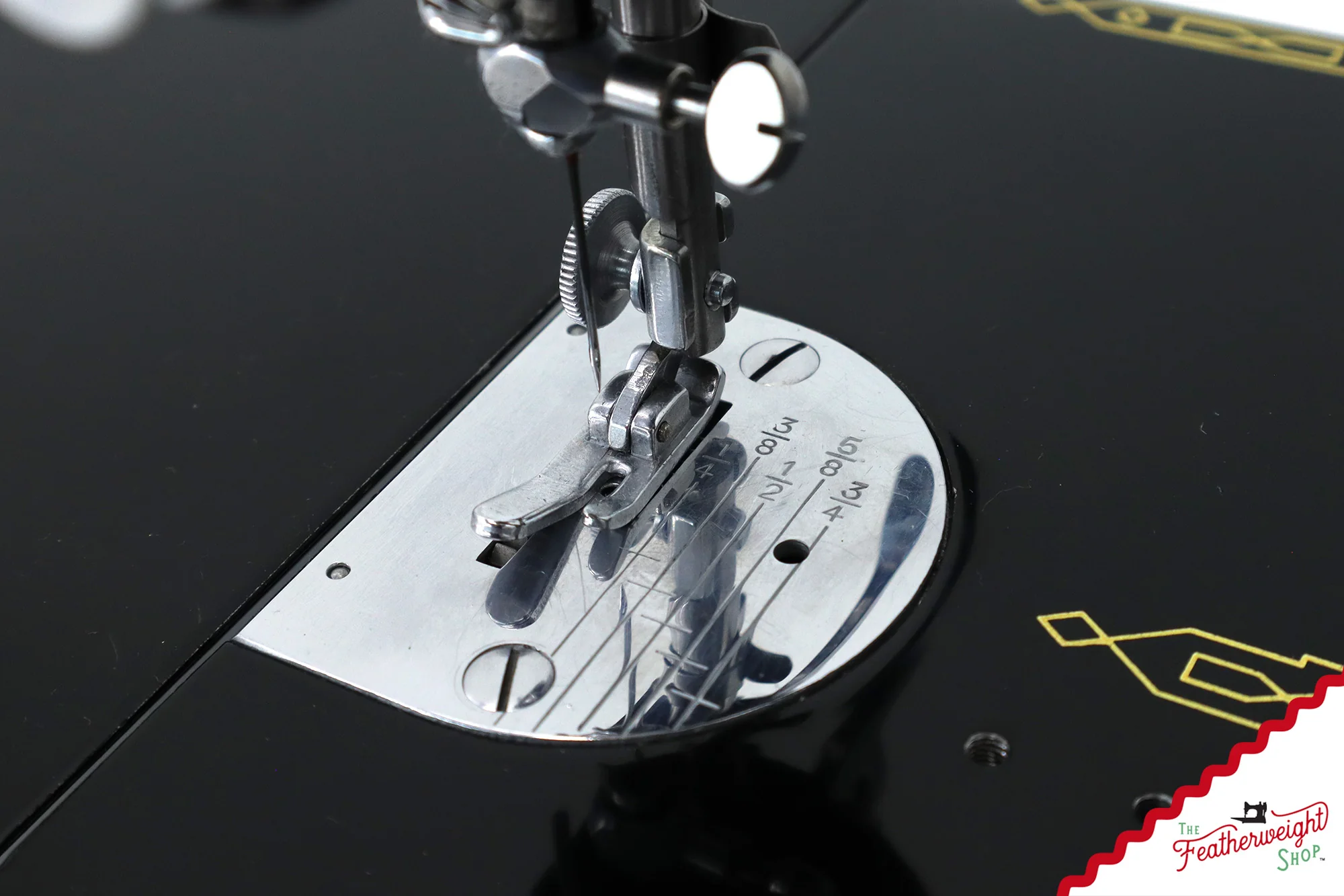 Singer Featherweight 221K Sewing Machine, 1957 - EM019*** - Image 13