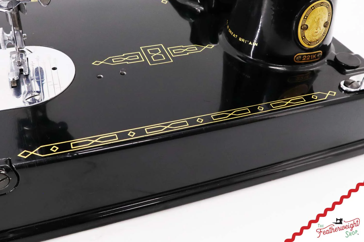 Singer Featherweight 221K Sewing Machine, 1957 - EM0203** - Image 10