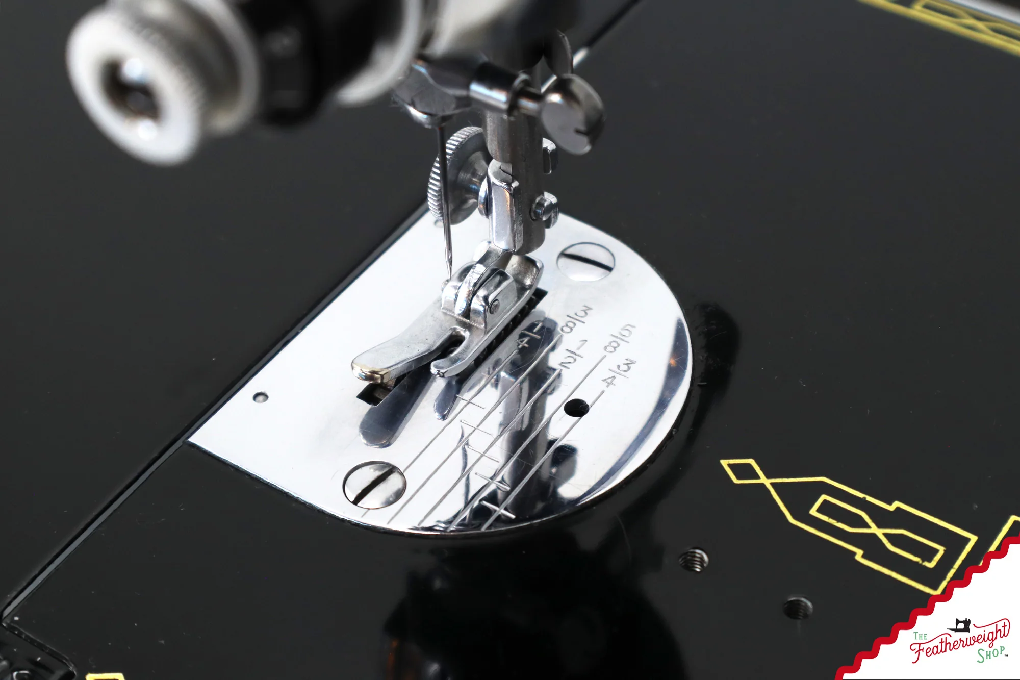 Singer Featherweight 221K Sewing Machine, 1957 - EM0204** - Image 13
