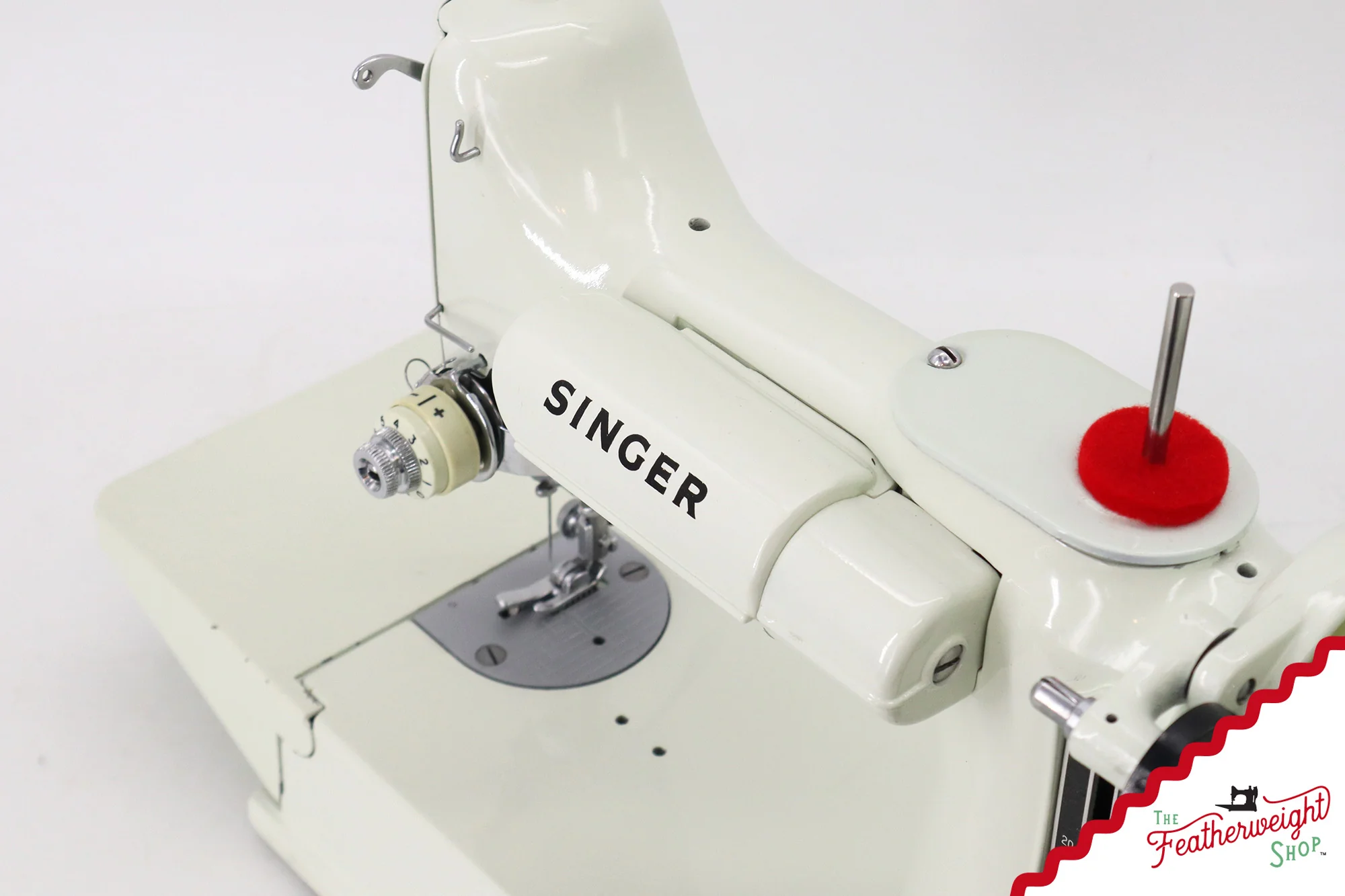 Singer Featherweight 221K Sewing Machine, British WHITE EV968*** - Image 12