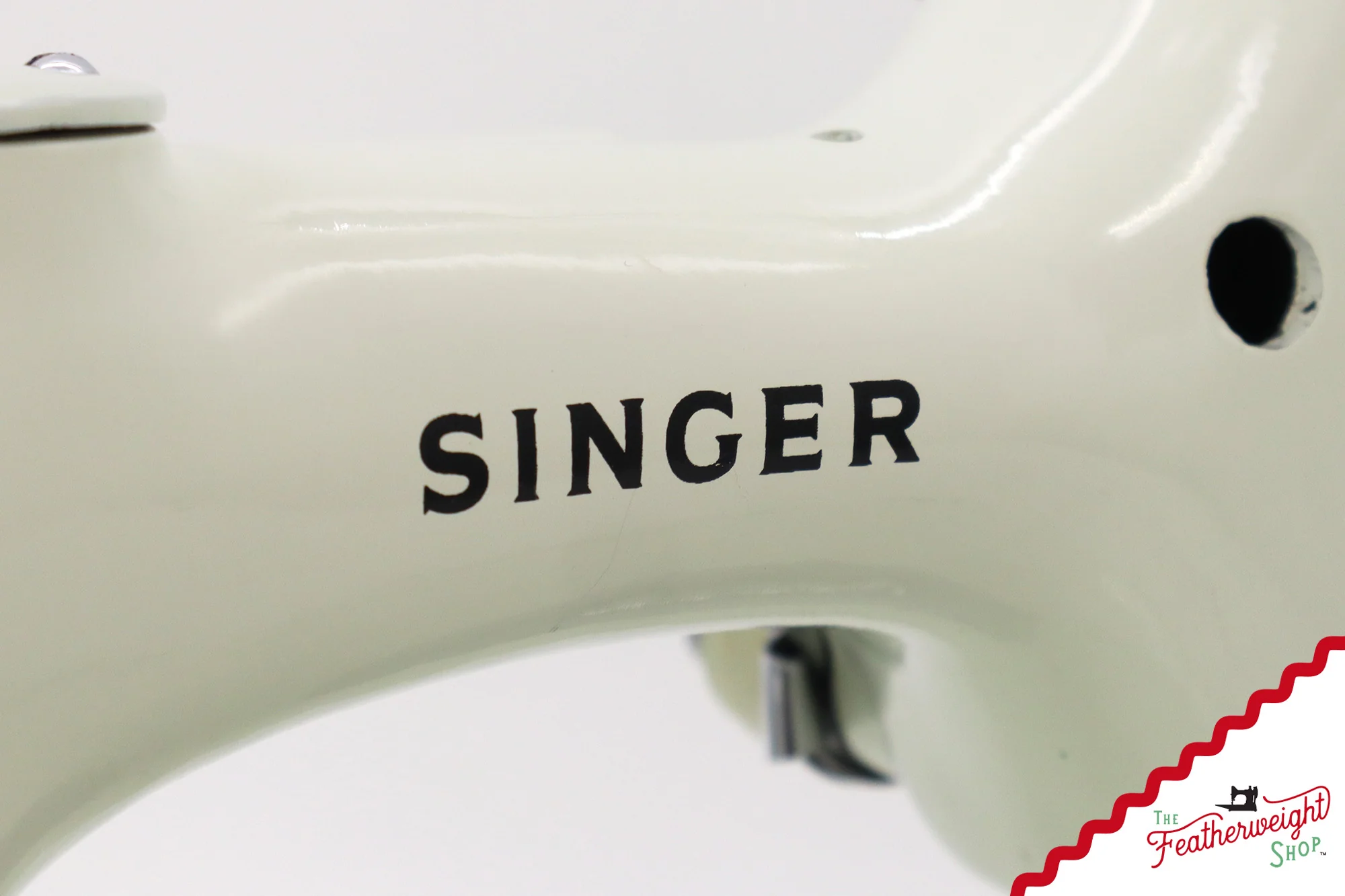 Singer Featherweight 221K Sewing Machine, British WHITE EV968*** - Image 13