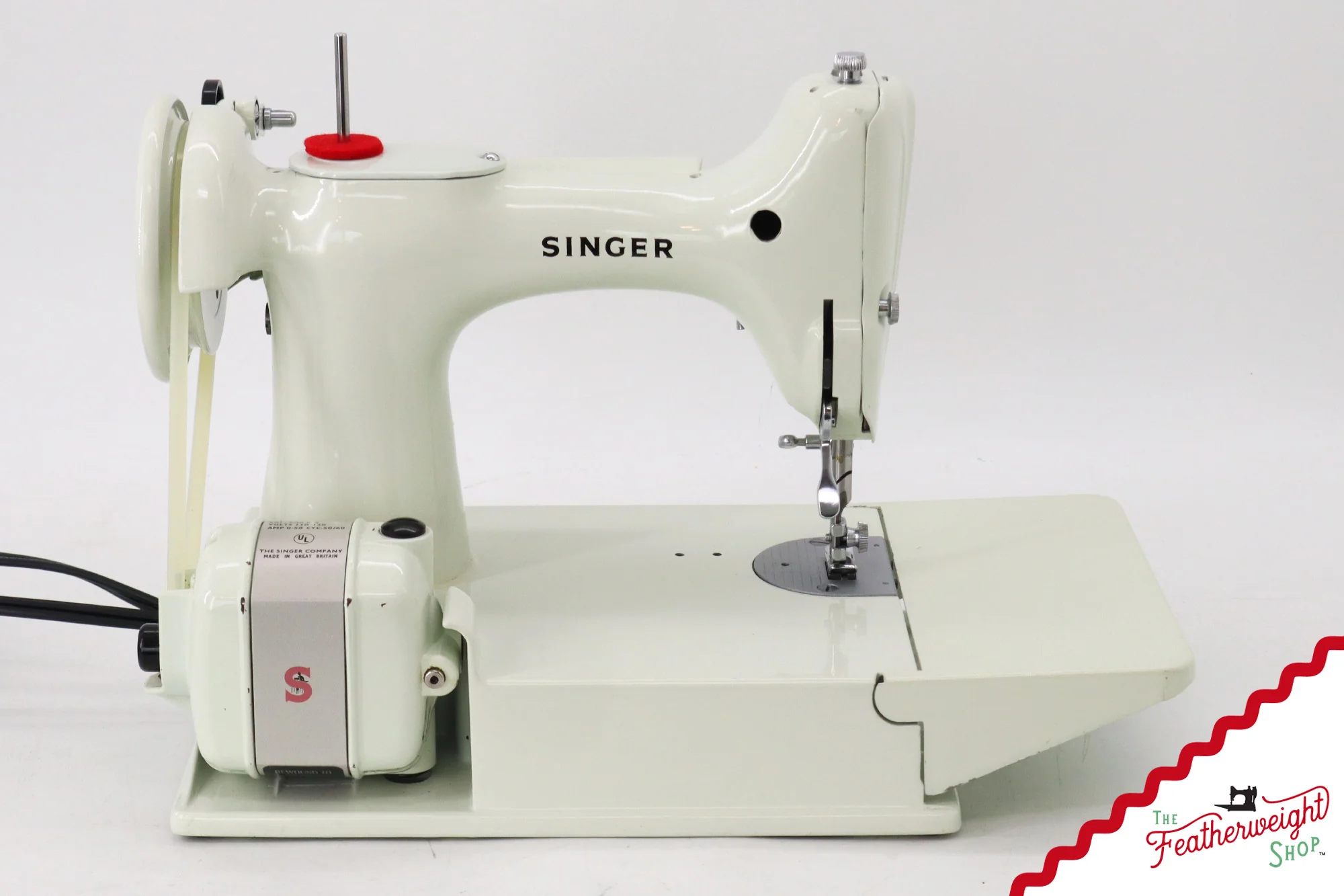 Singer Featherweight 221K Sewing Machine, British WHITE EV968*** - Image 7