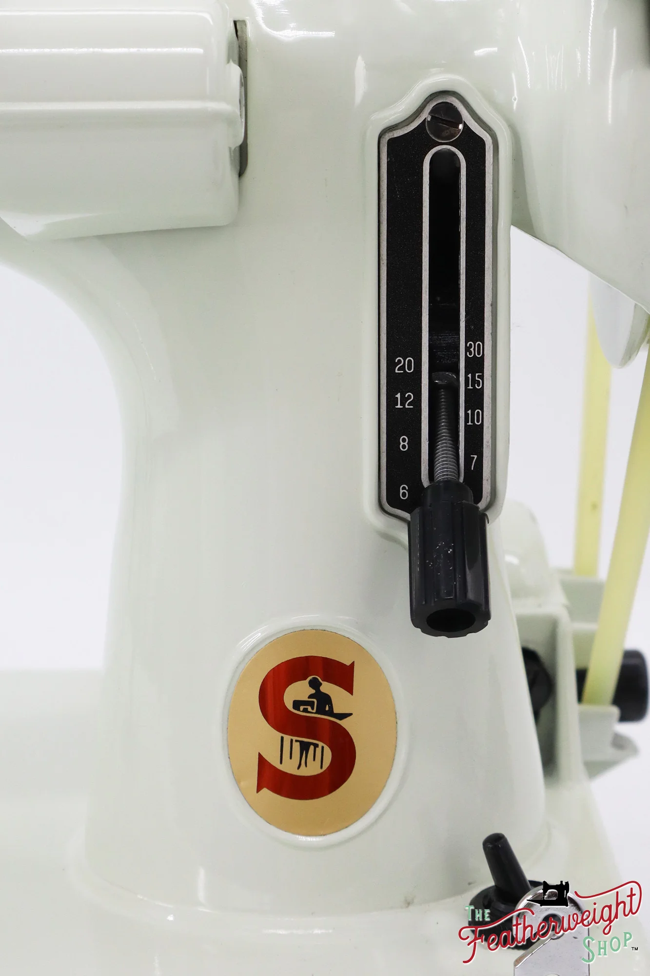 Singer Featherweight 221K Sewing Machine, British WHITE EV9694** - Image 12