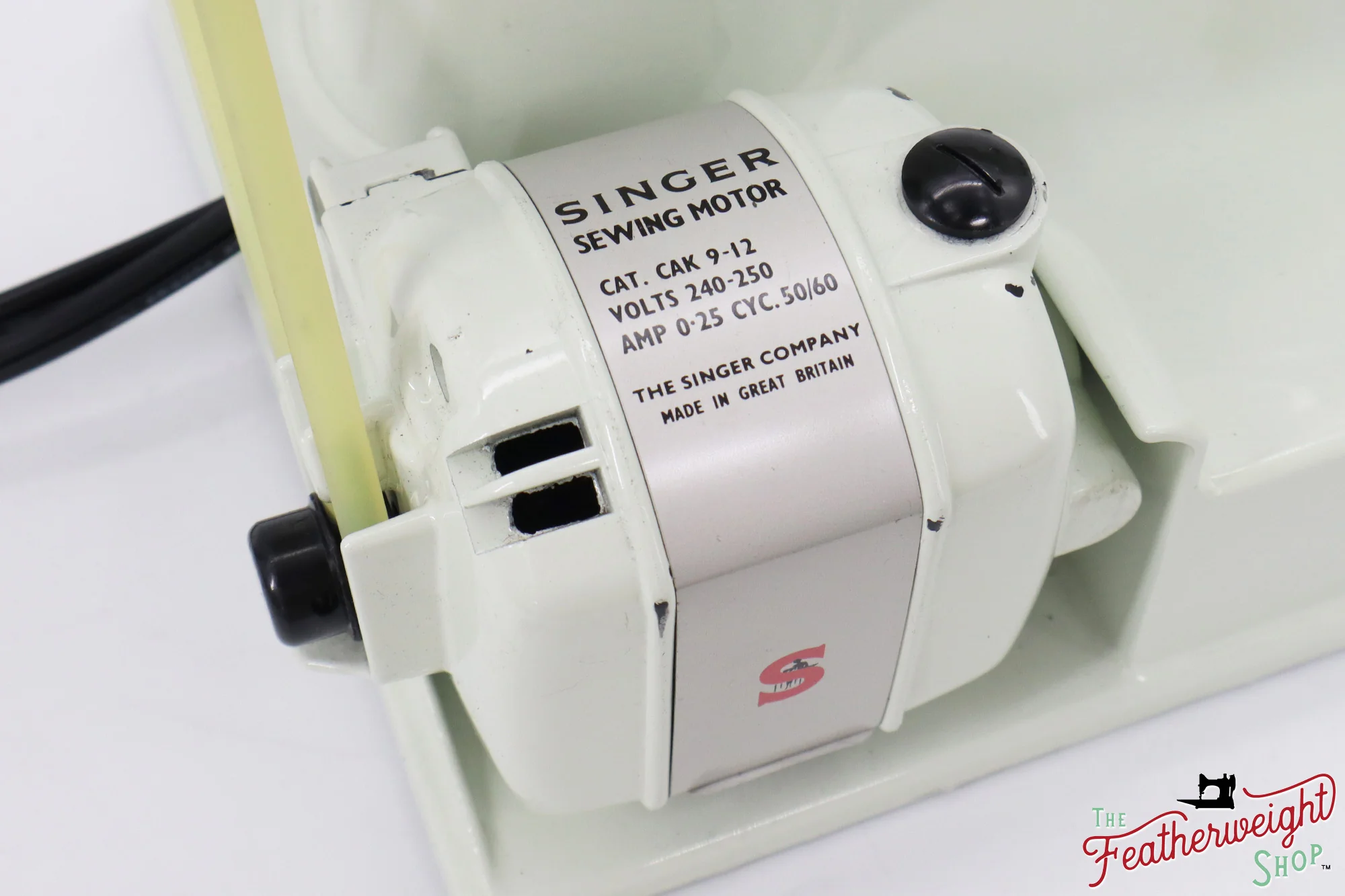 Singer Featherweight 221K Sewing Machine, British WHITE EV9694** - Image 15
