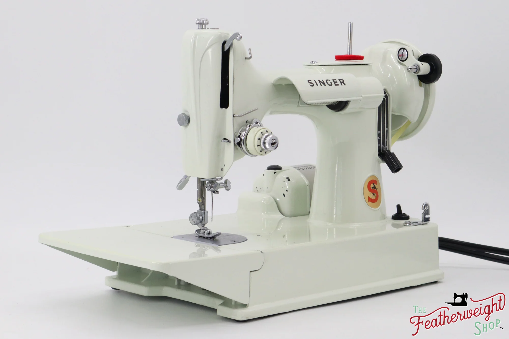 Singer Featherweight 221K Sewing Machine, British WHITE EV9694** - Image 3