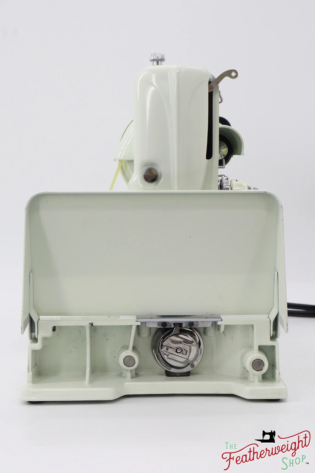 Singer Featherweight 221K Sewing Machine, British WHITE EV9694** - Image 4