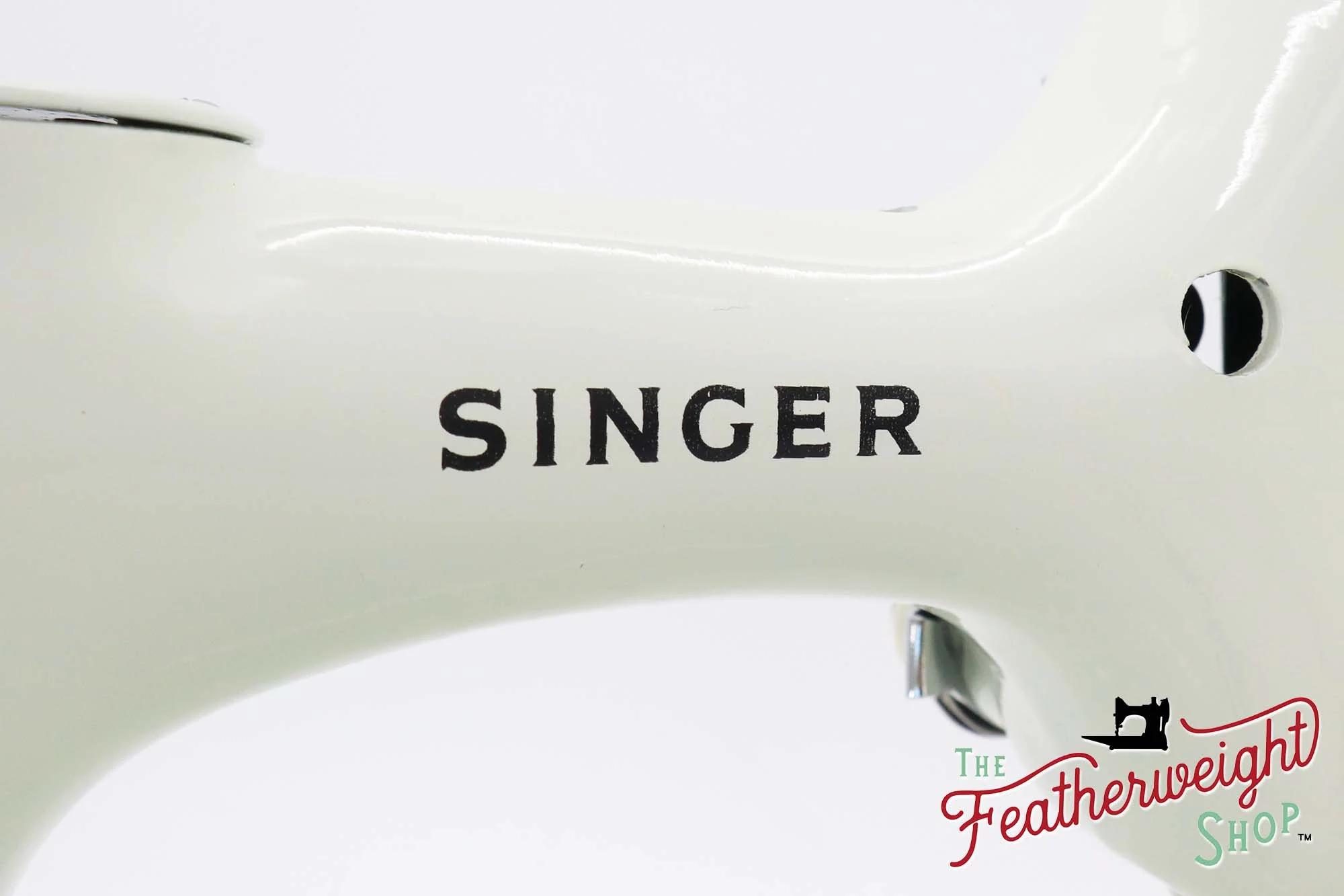 Singer Featherweight 221K Sewing Machine, British WHITE EV970*** - Image 11