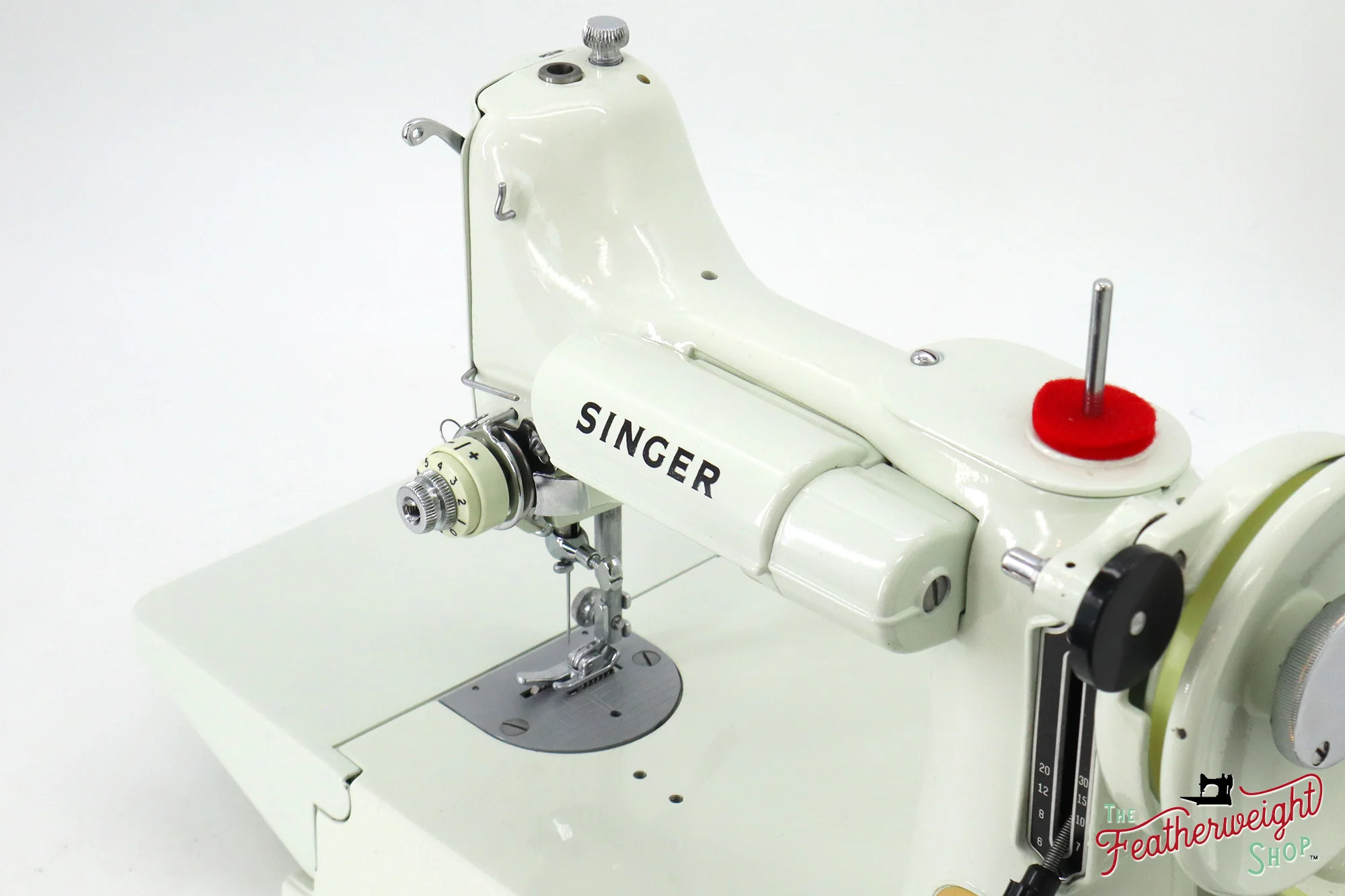 Singer Featherweight 221K Sewing Machine, British WHITE EV9858** - Image 11