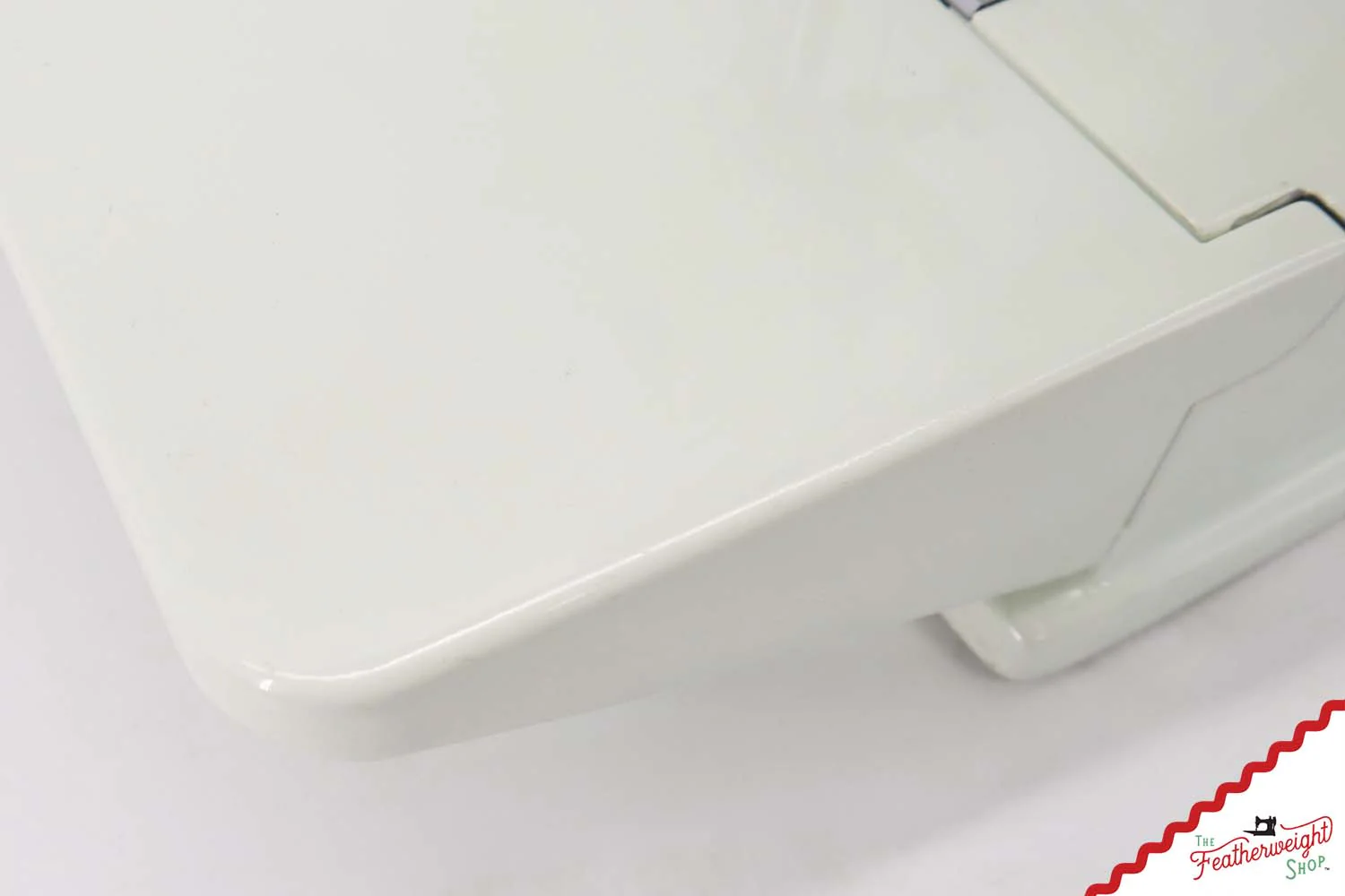 Singer Featherweight 221K Sewing Machine, British WHITE EV98612* - Image 10