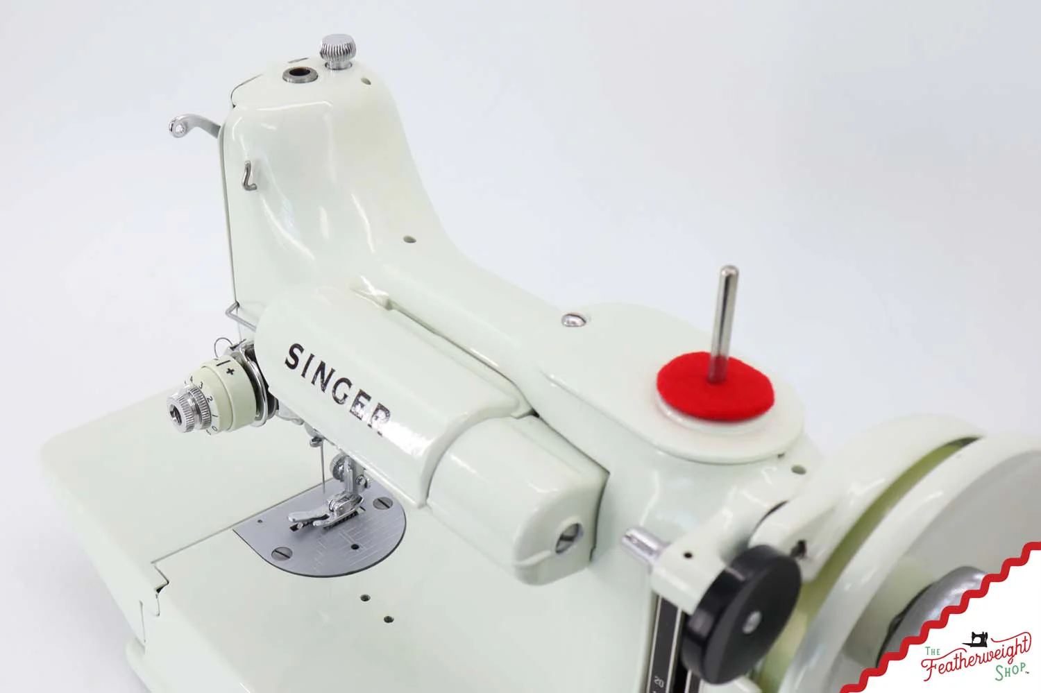 Singer Featherweight 221K Sewing Machine, British WHITE EV98612* - Image 14