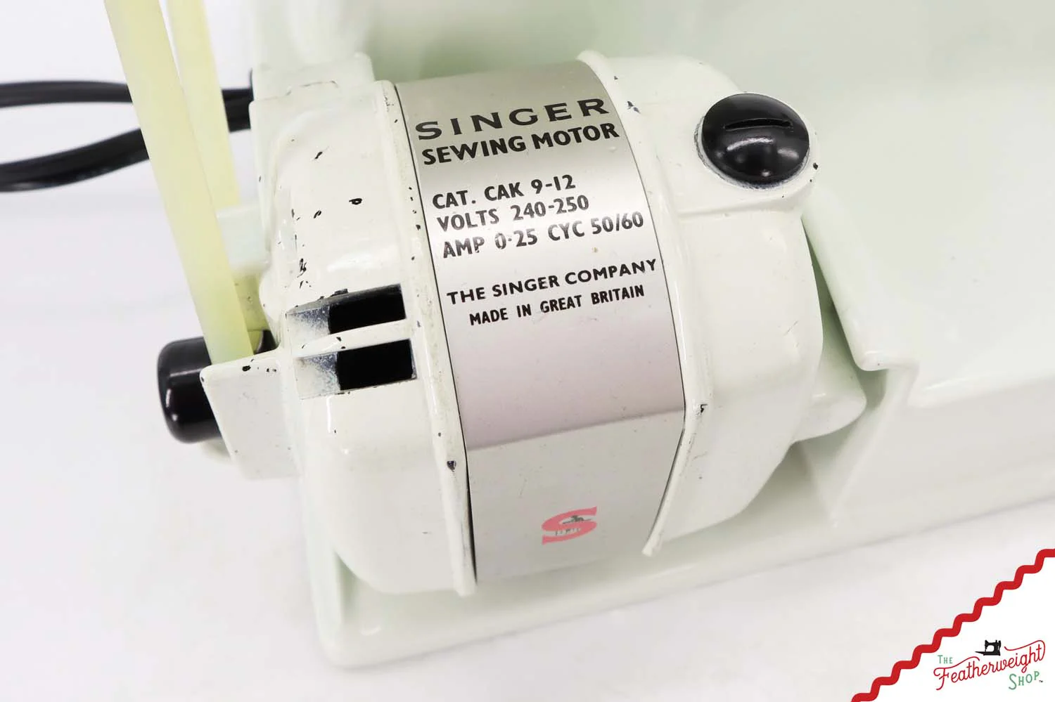 Singer Featherweight 221K Sewing Machine, British WHITE EV98612* - Image 19